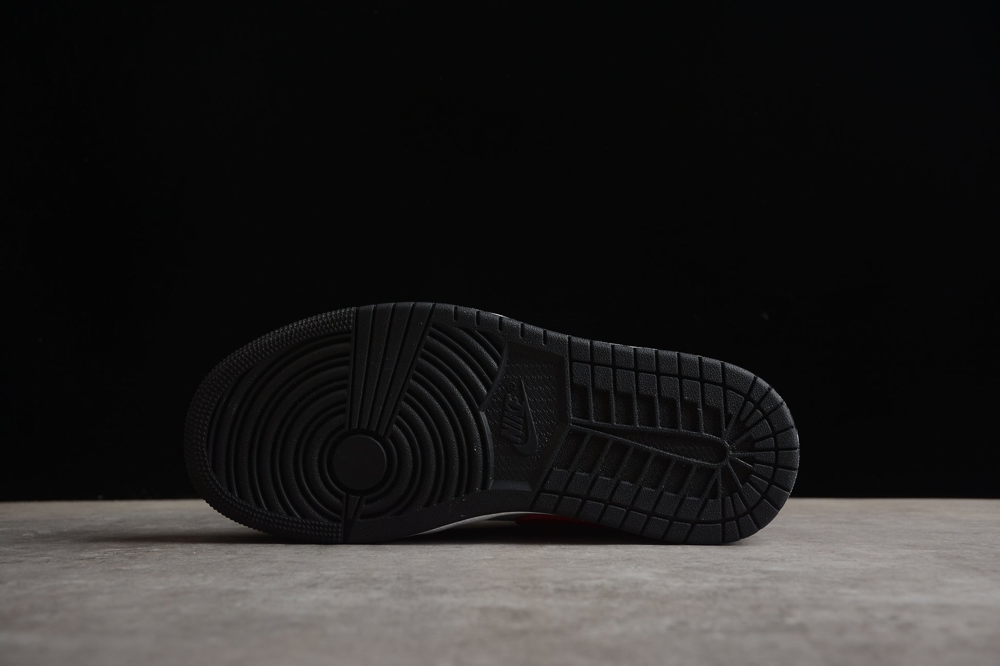 Air Jordan 1 Low "Siren Red"