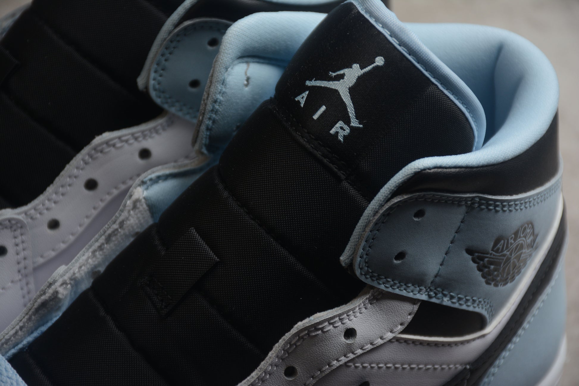 Nike Air Jordan 1 Mid SE "White Ice Blue Black UNC" GS - Best Reps Website 2025