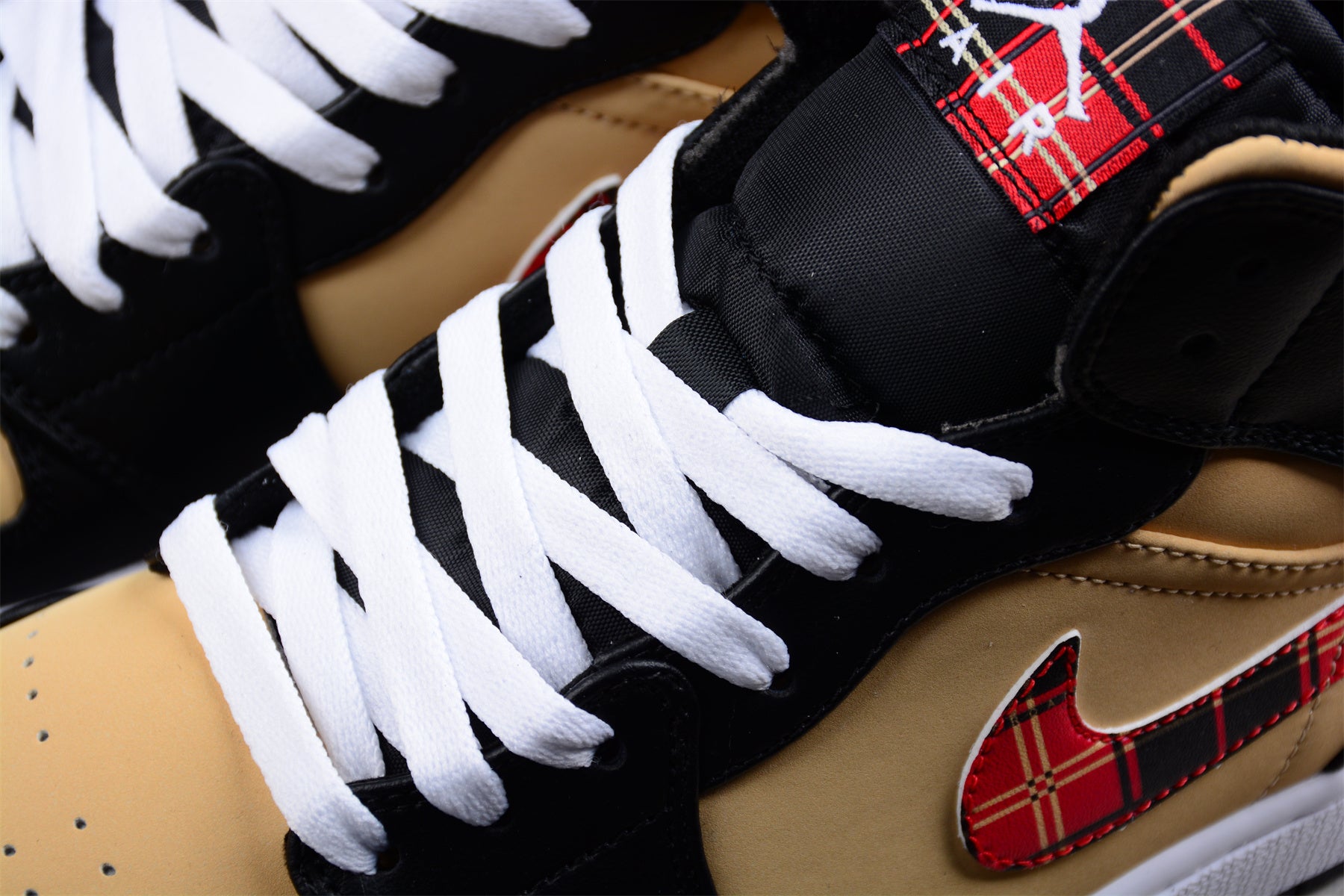 Air Jordan 1 Mid SE "Tartan Swoosh" - Best Reps Website 2025