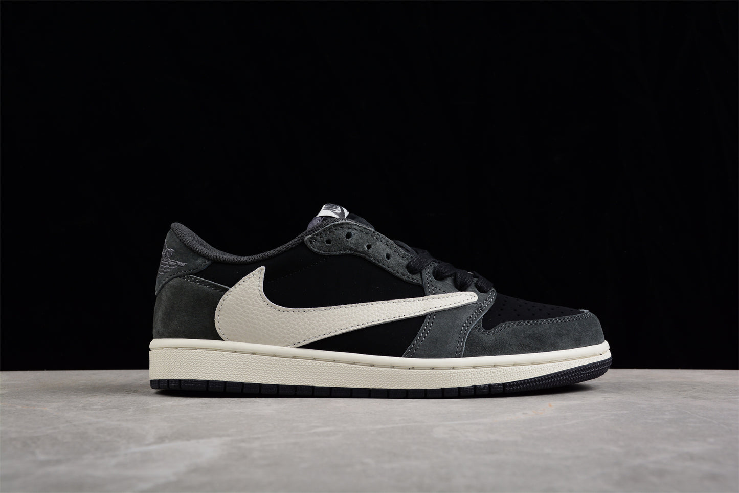 Air Jordan 1 Low Travis Scott Black Olives DM7866-001