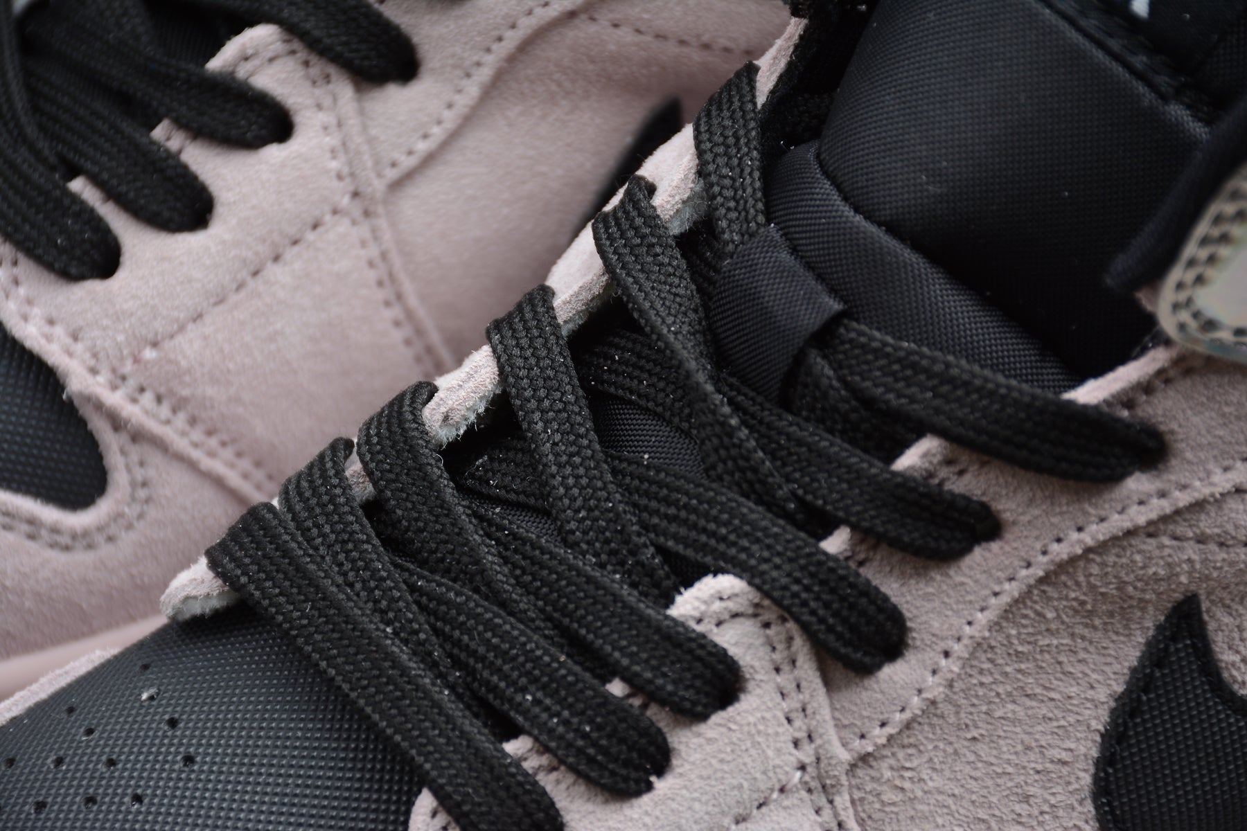 Air Jordan 1 Mid "Iridescent" - Best Reps Website 2025