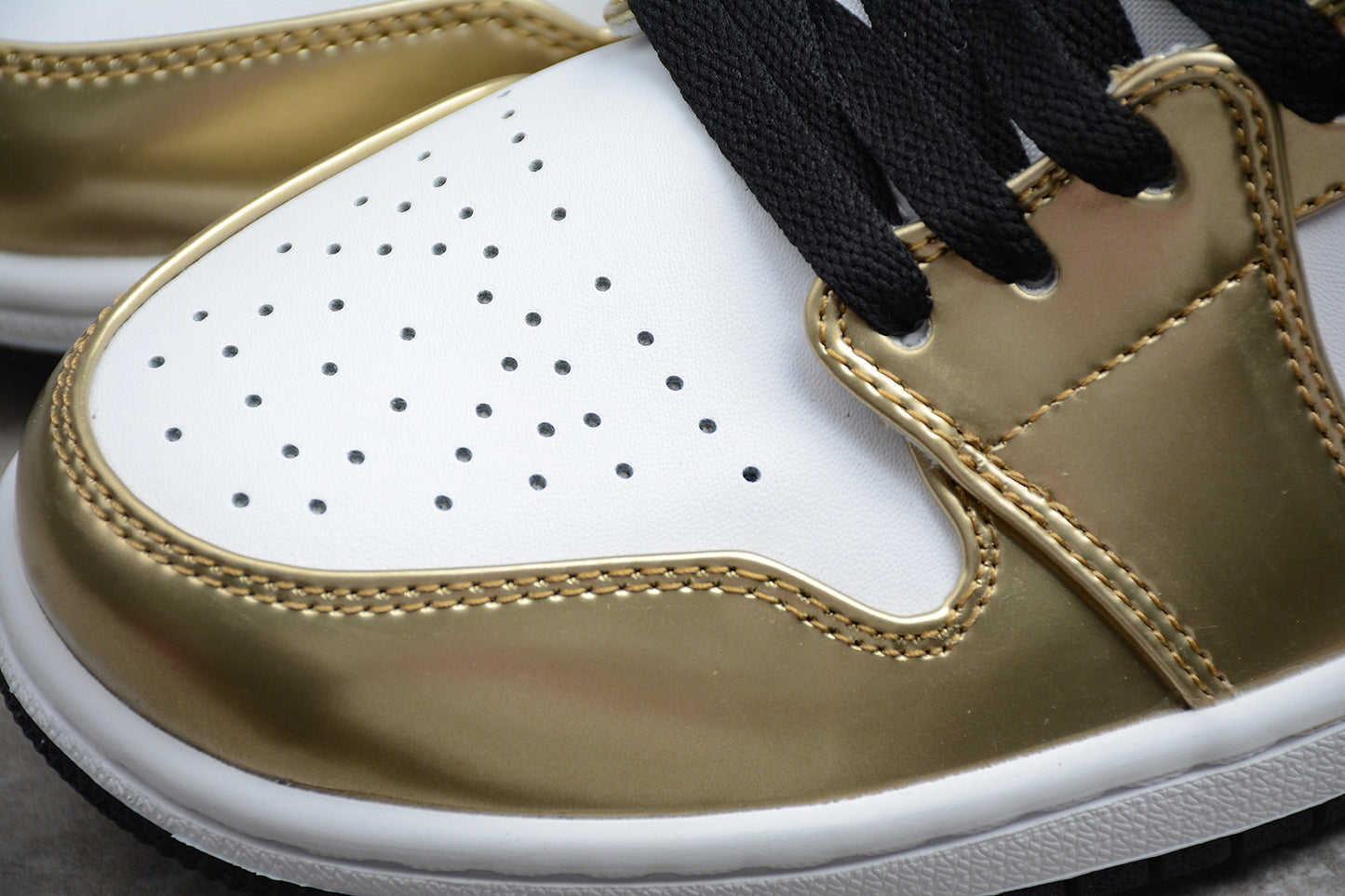 Air Jordan 1 Mid SE "Metallic Gold" - Best Reps Website 2025