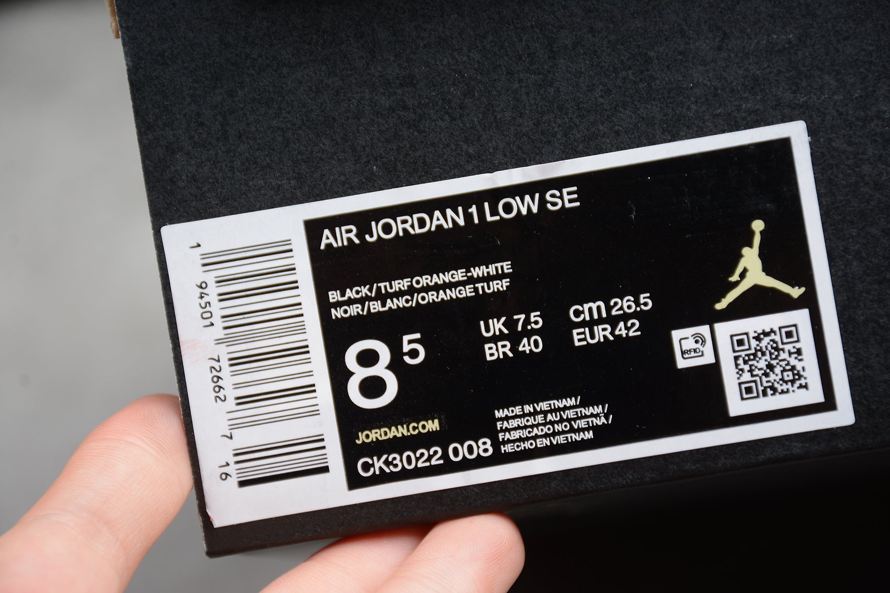 Air Jordan 1 Low SE “Black Orange”