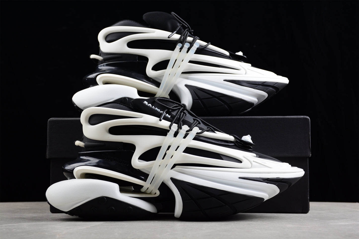 Balmain Unicorn Low-Top Sneakers in White/Black – Neoprene &amp; Leather - Best Reps Website 2025