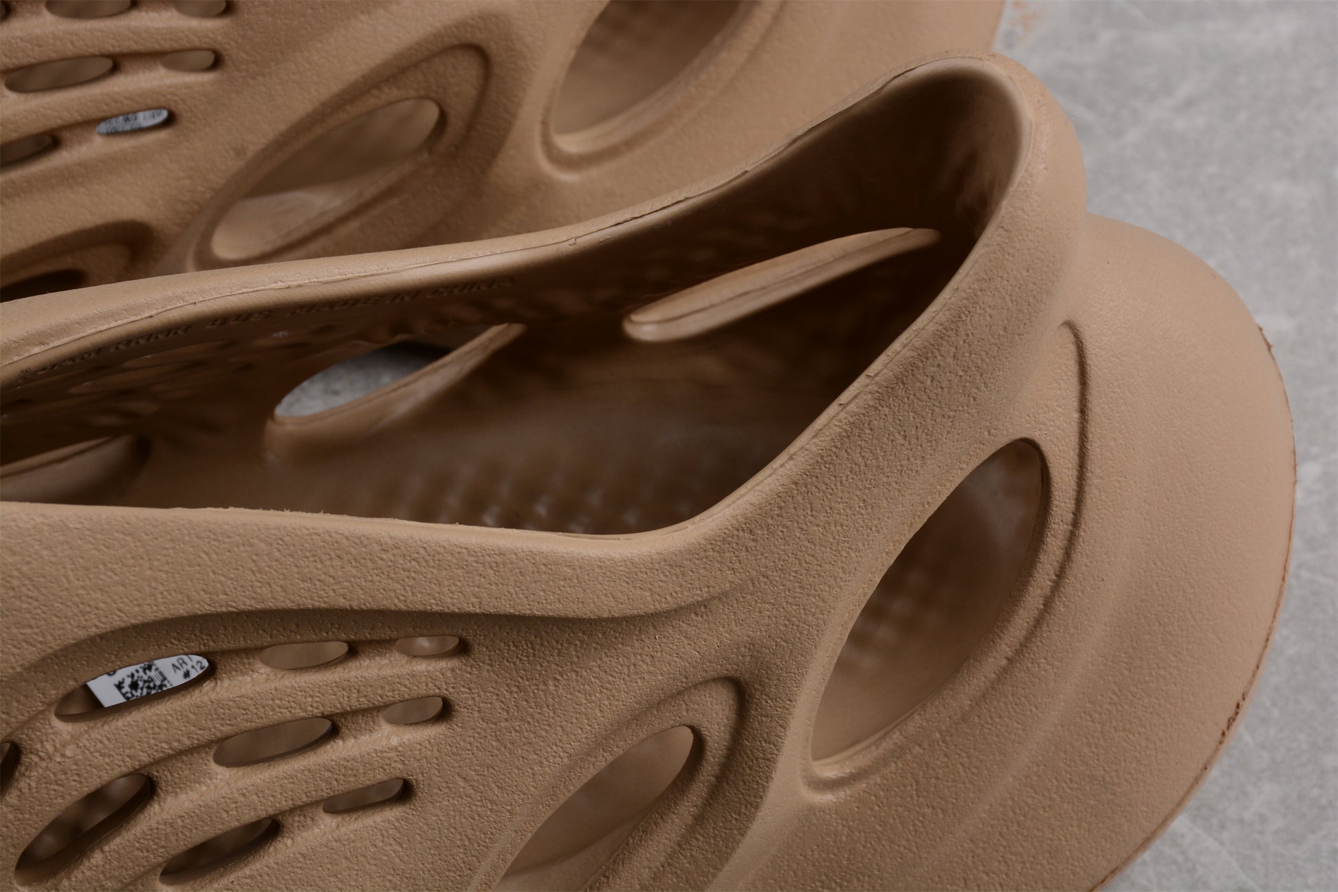 adidas Yeezy Foam Runner "Mist" - Best Reps Website 2025