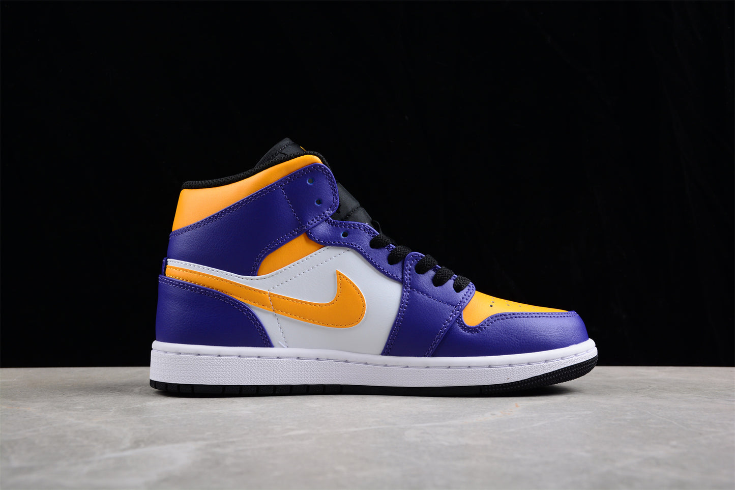 Air Jordan 1 Mid "Lakers"