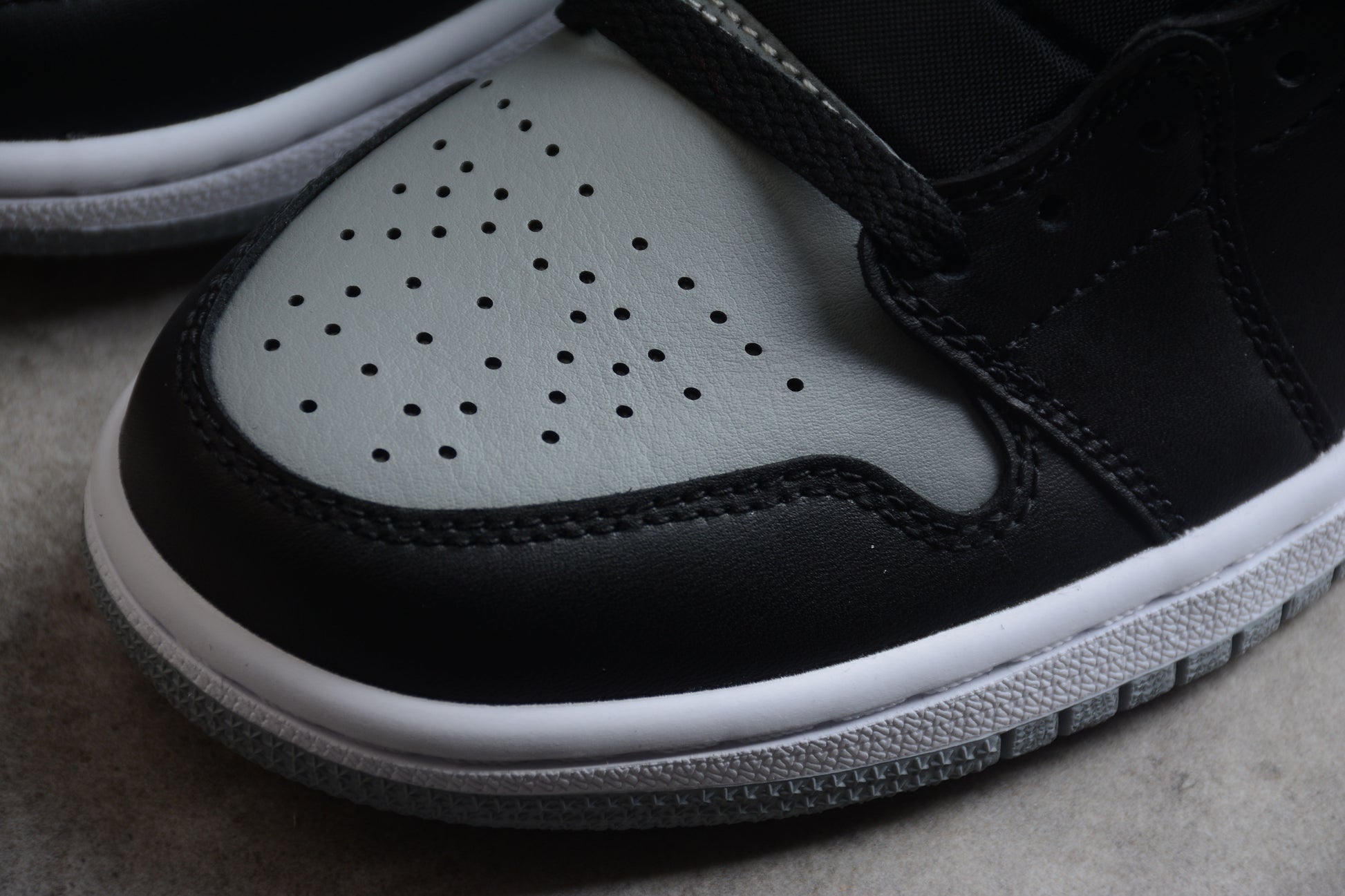 Nike Air Jordan 1 Mid Black/Particle Grey/White - Best Reps Website 2025