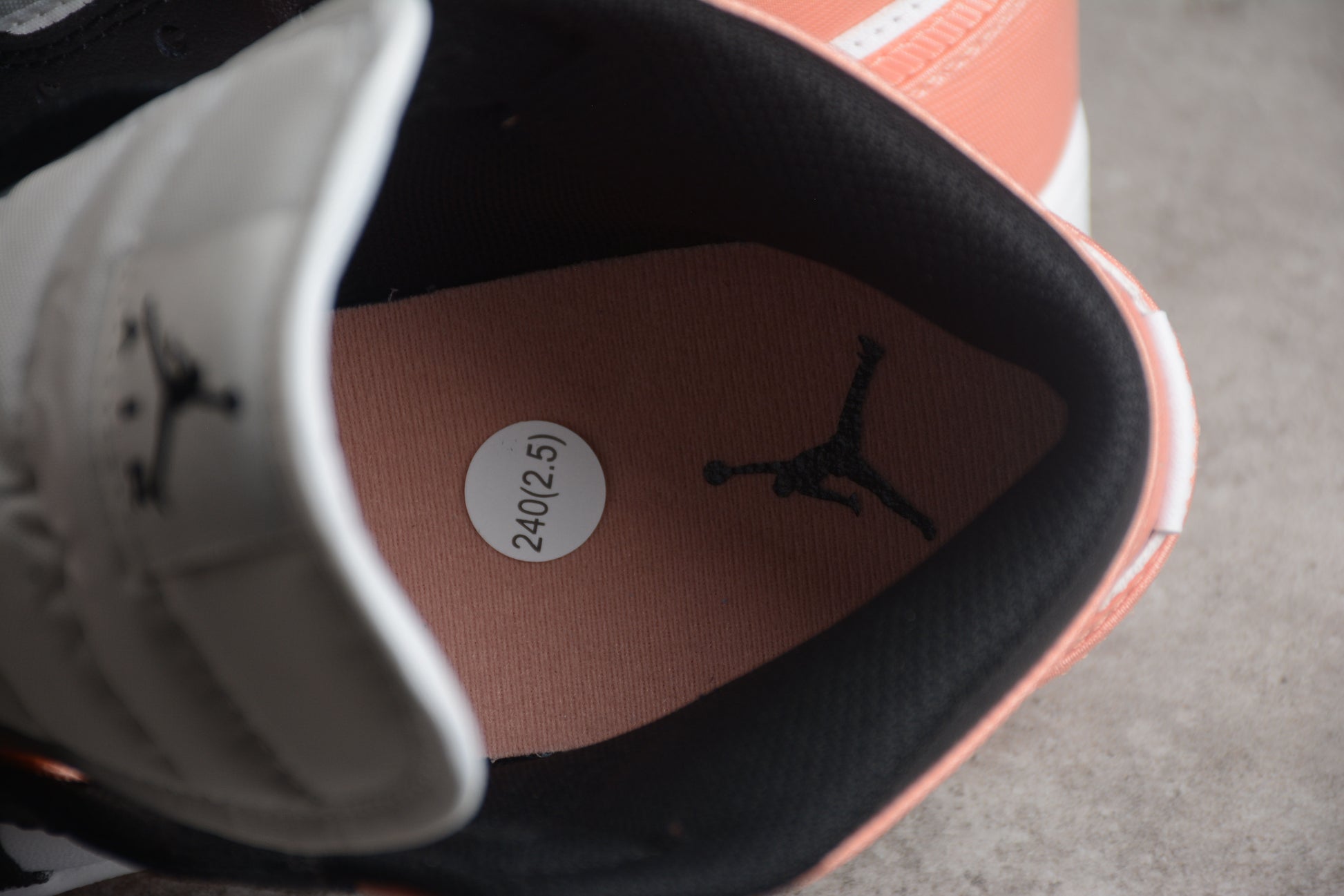 Air Jordan 1 Mid "Light Madder Root" (GS) - Best Reps Website 2025