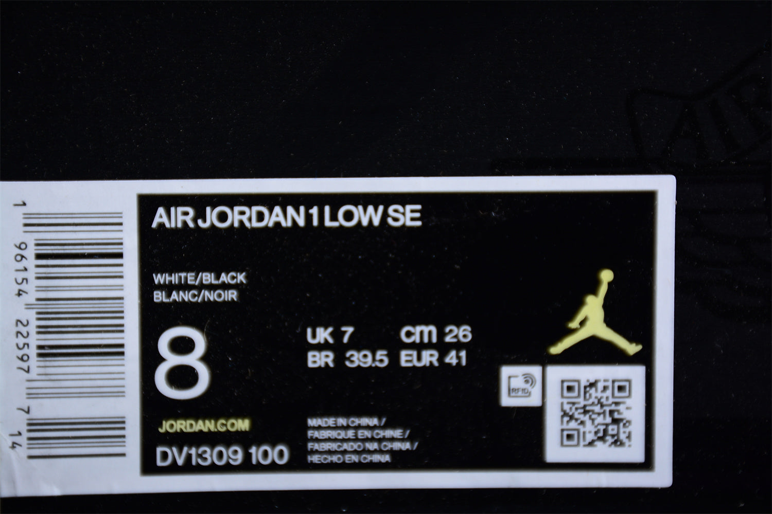 Nike Air Jordan 1 Low SE "Concord"