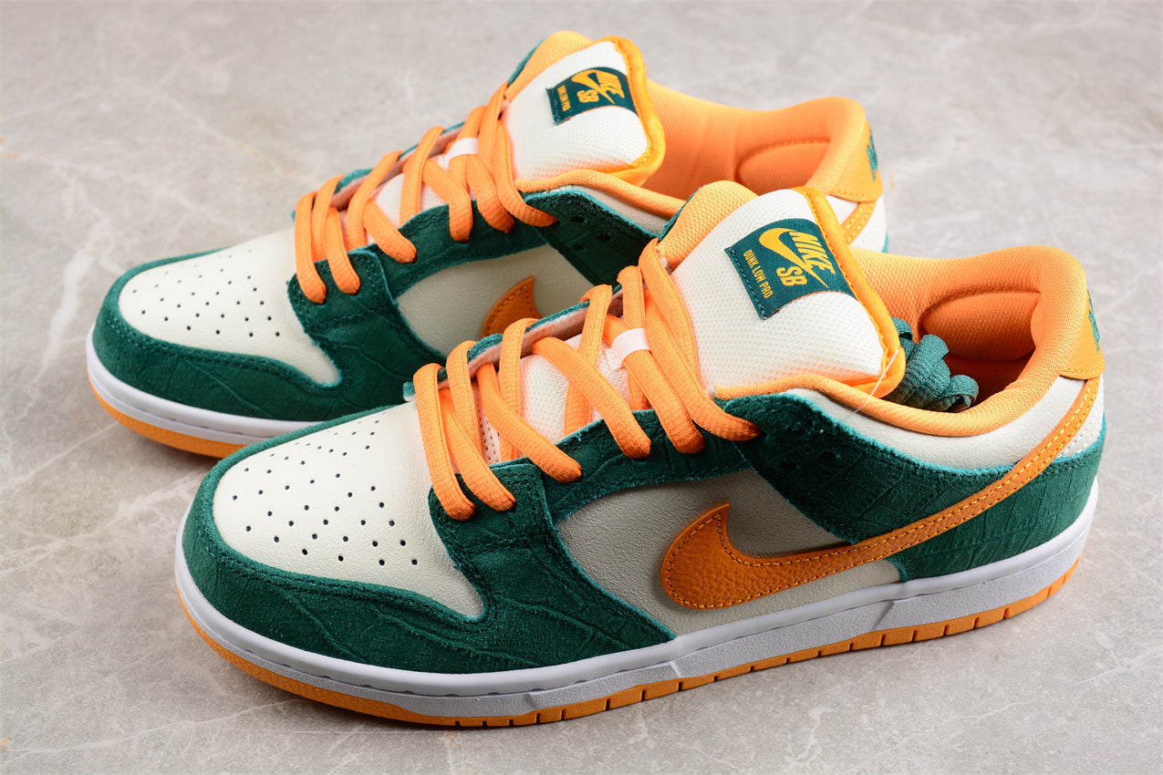 Nike SB Dunk Low "Legion Pine"