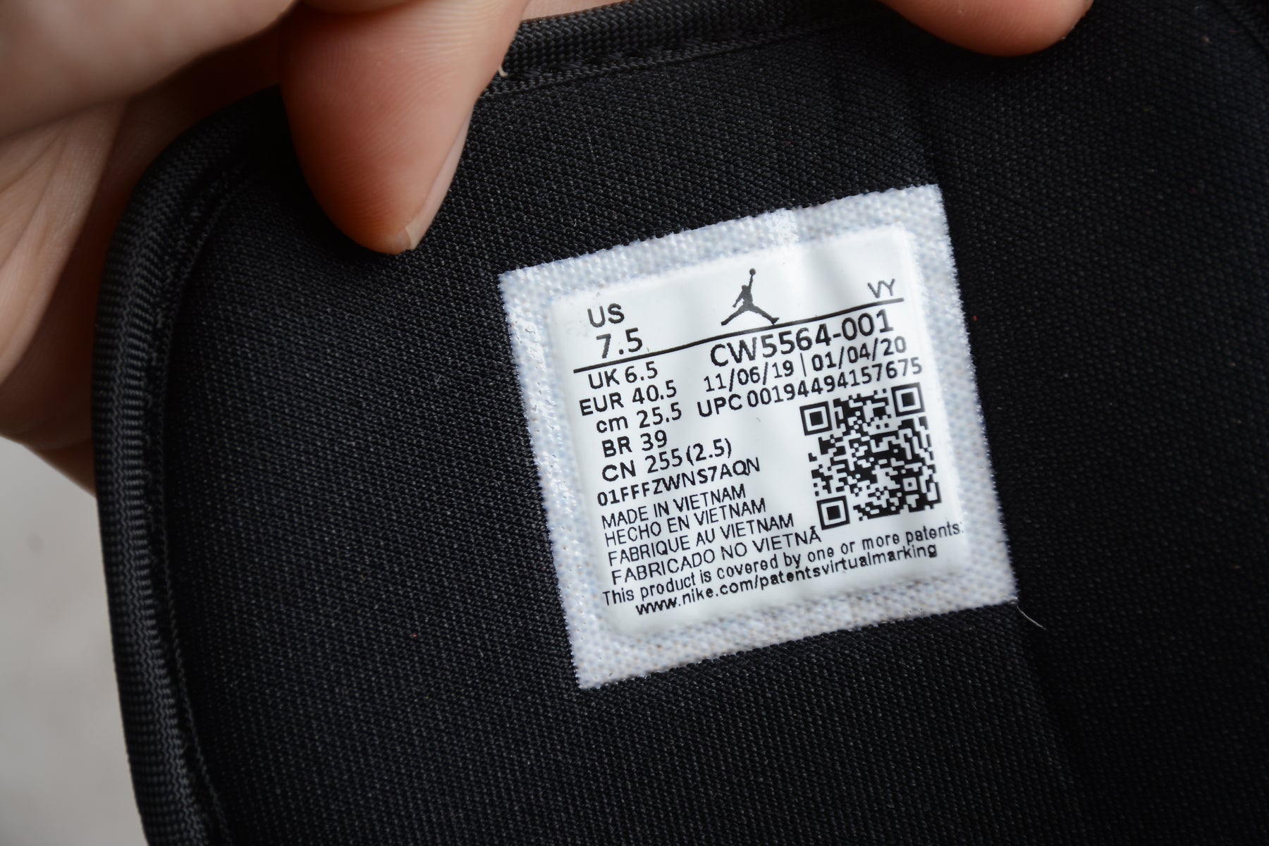 Nike Air Jordan 1 Low SE "Spray Paint"