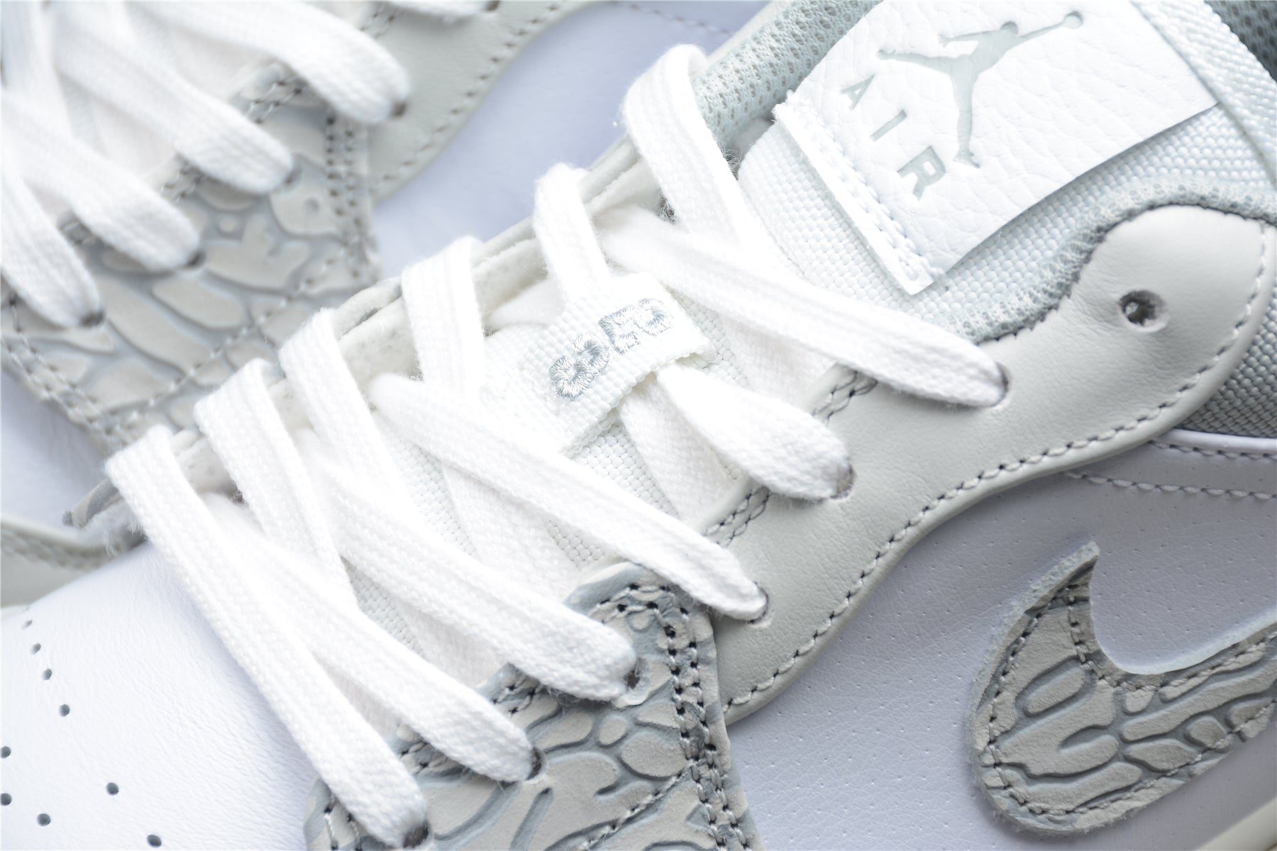 Air Jordan 1 Low “Berlin Grey”