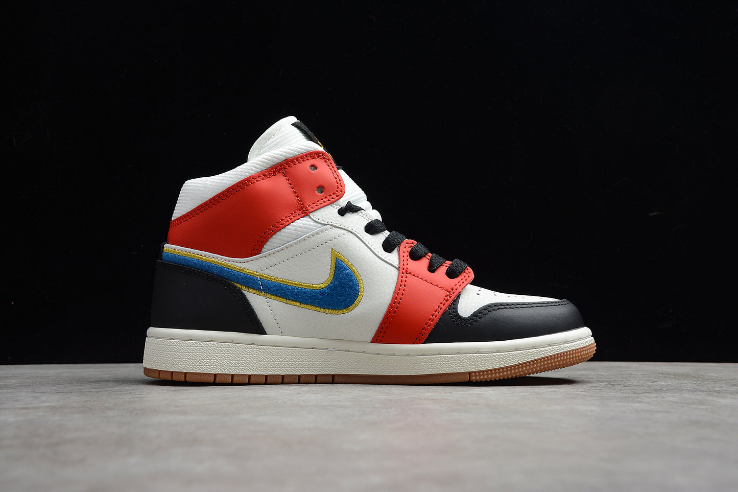 Air Jordan 1 Mid "Noir/Rouge Gym/Or Metallic" - Best Reps Website 2025