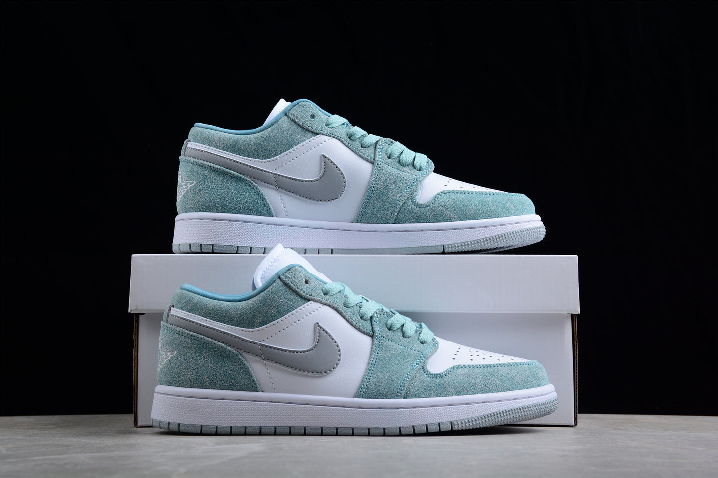 Air Jordan 1 Low "New Emerald" DN3705-301