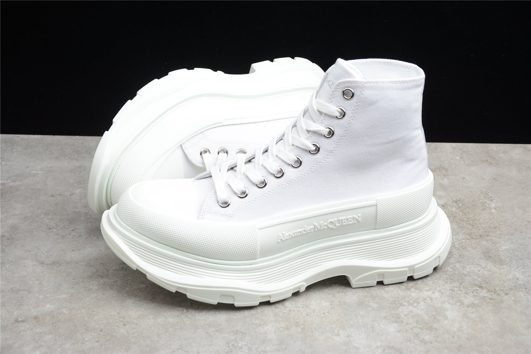 Alexander McQueen Tread Slick Boot Leather White White - Best Reps Website 2025