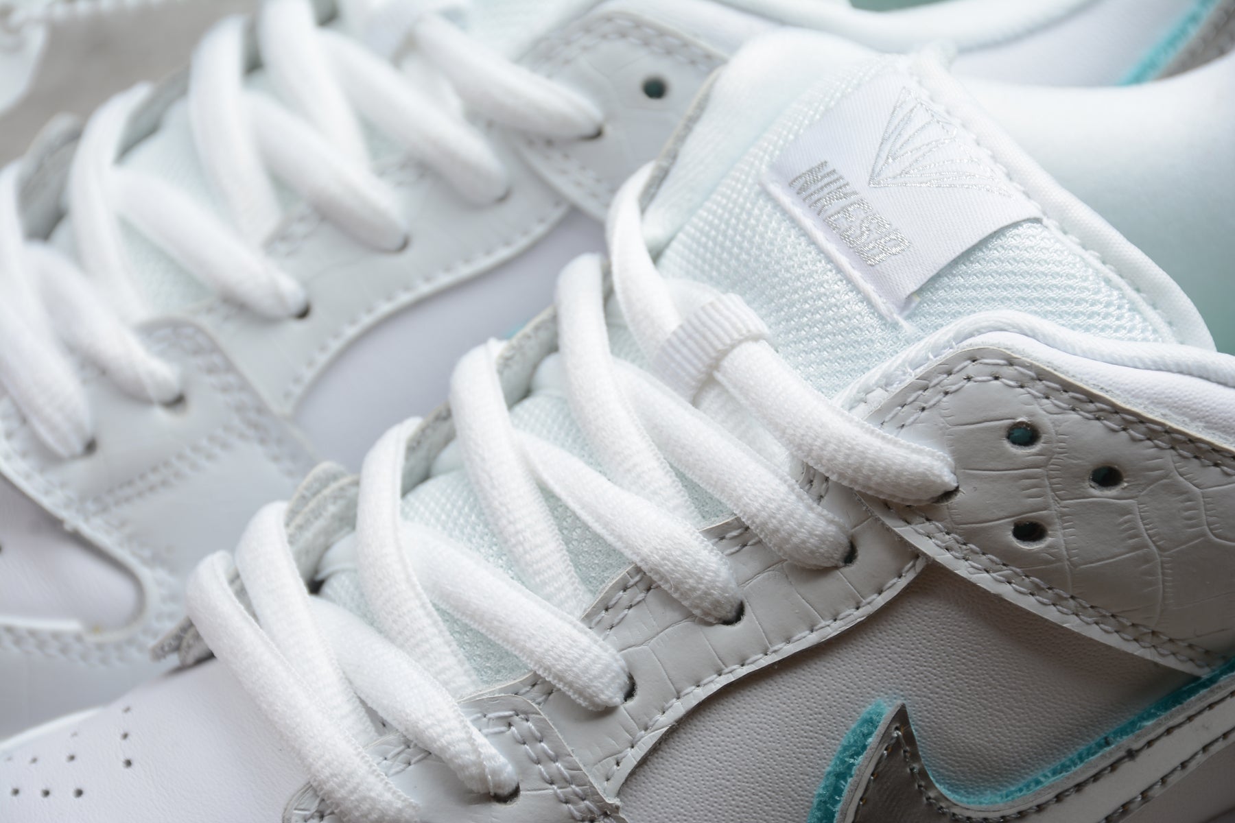 Diamond Supply Co. x Nike SB Dunk Low Pro "White Diamond" - Best Reps Website 2025