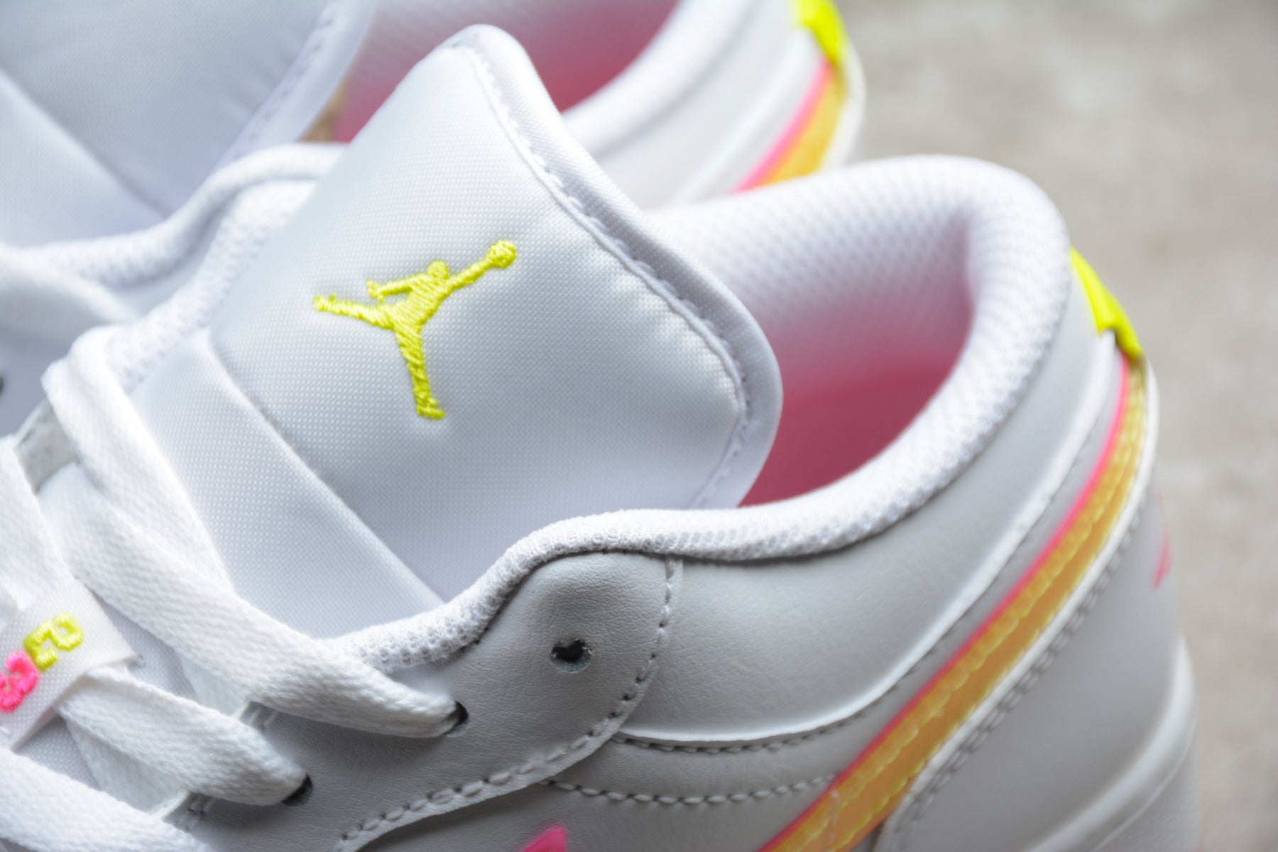 Nike Air Jordan 1 Low GS "Edge Glow"