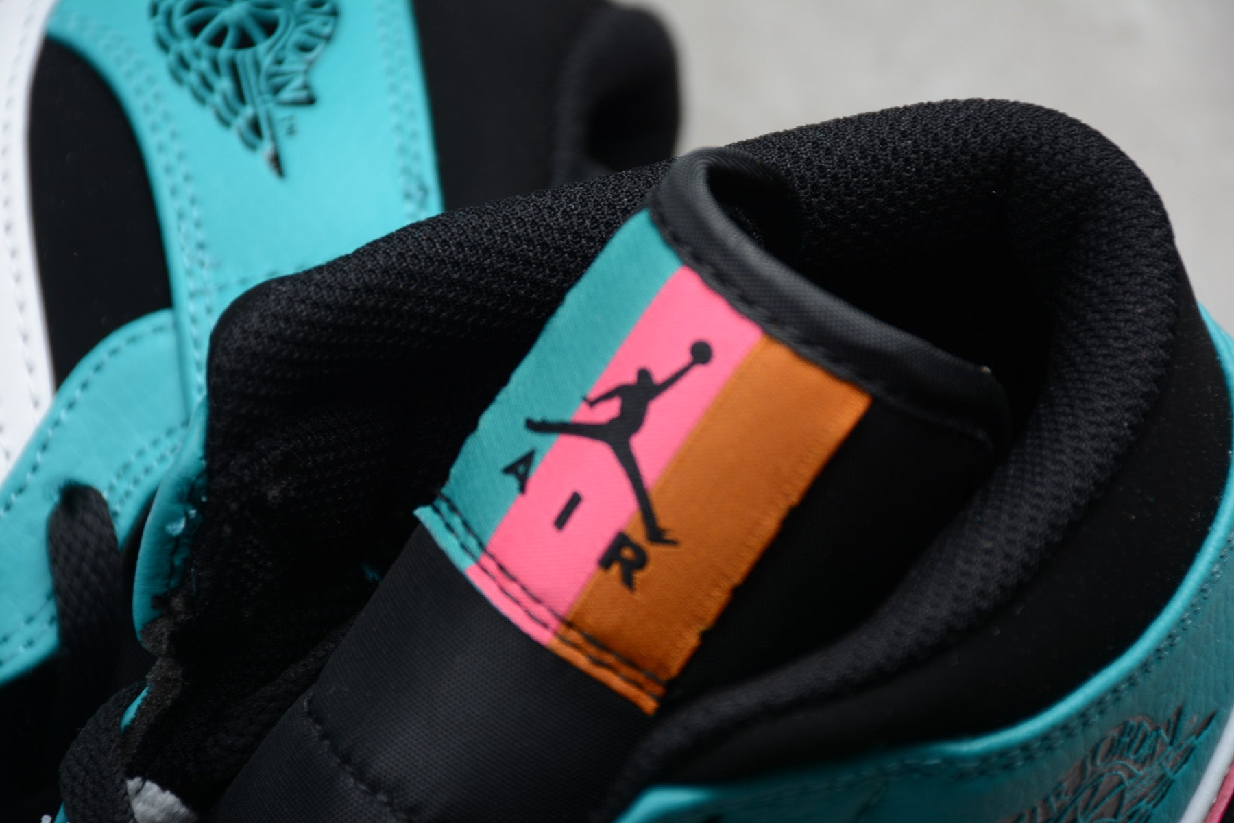 Air Jordan 1 Mid SE "South Beach" - Best Reps Website 2025