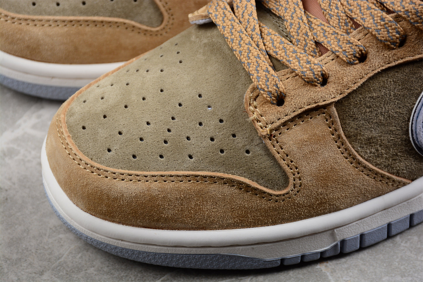 Nike SB Dunk Low "Khaki/Moon" - Best Reps Website 2025