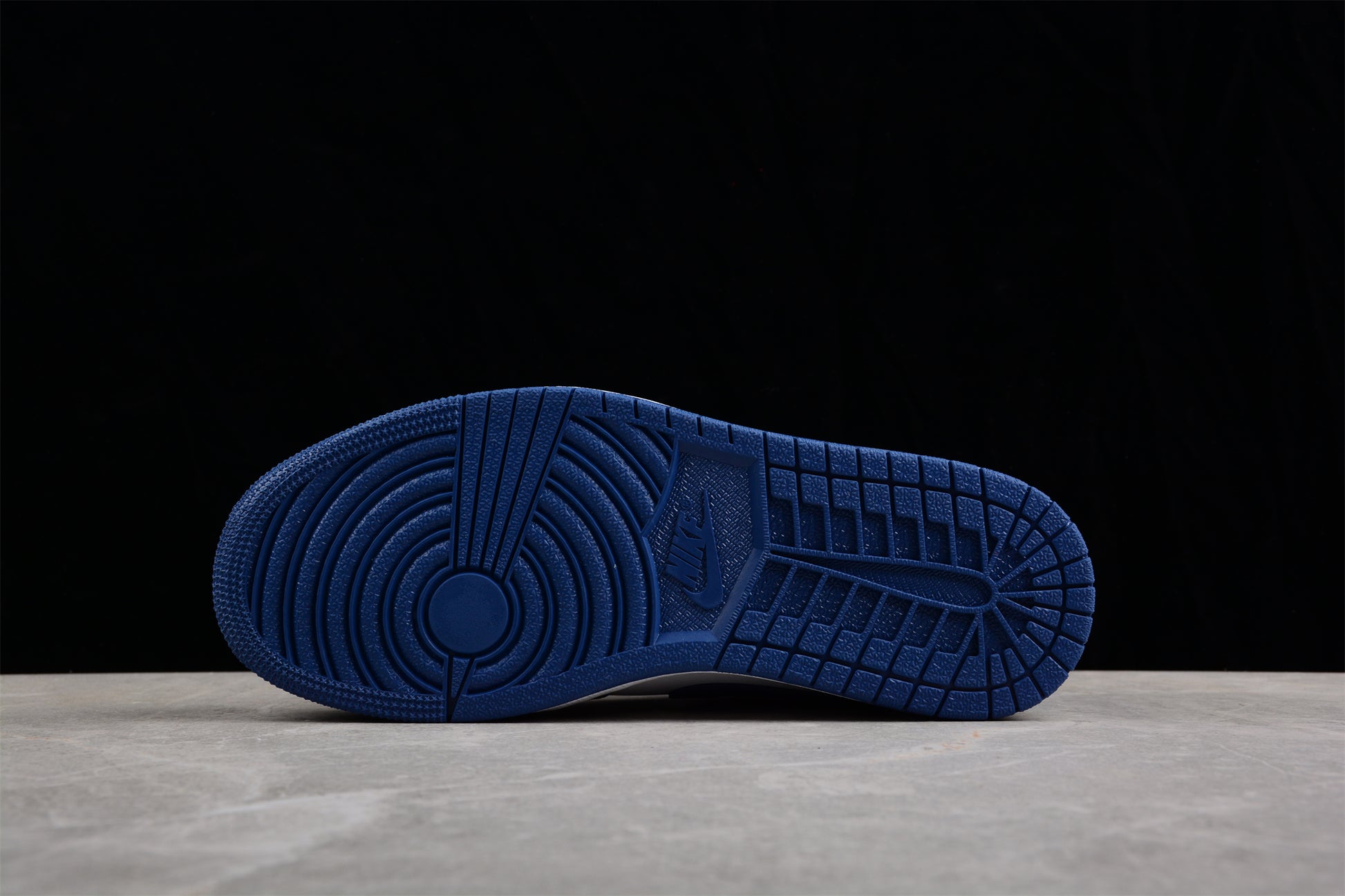 Air Jordan 1 Low "Ashen Slate"