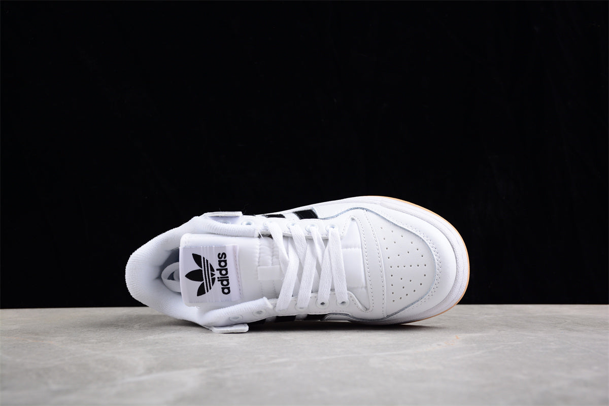 adidas Forum 84 Low ADV in Cloud White/Core Black