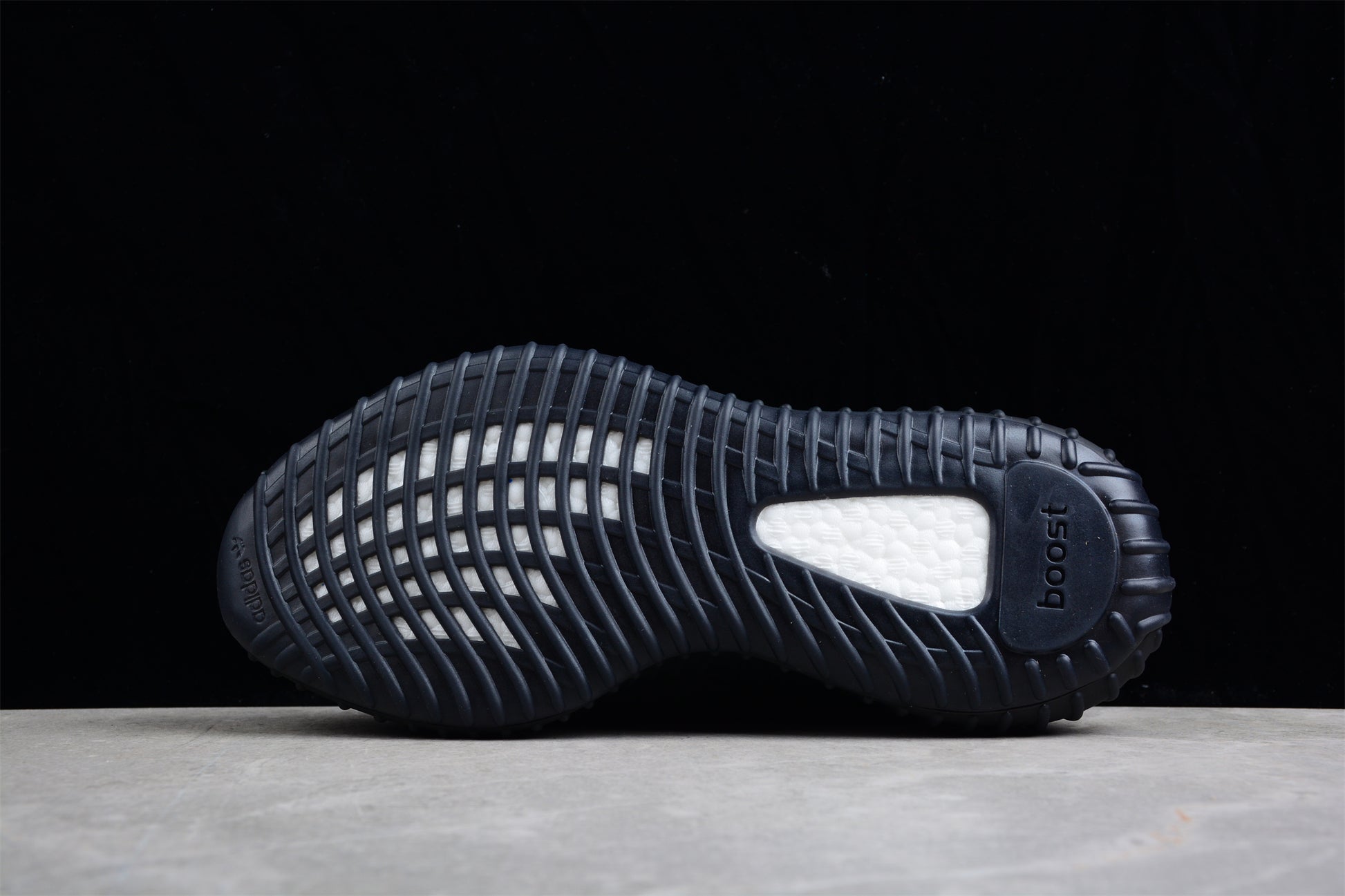 adidas Yeezy Boost 350 V2 "Onyx" - Best Reps Website 2025