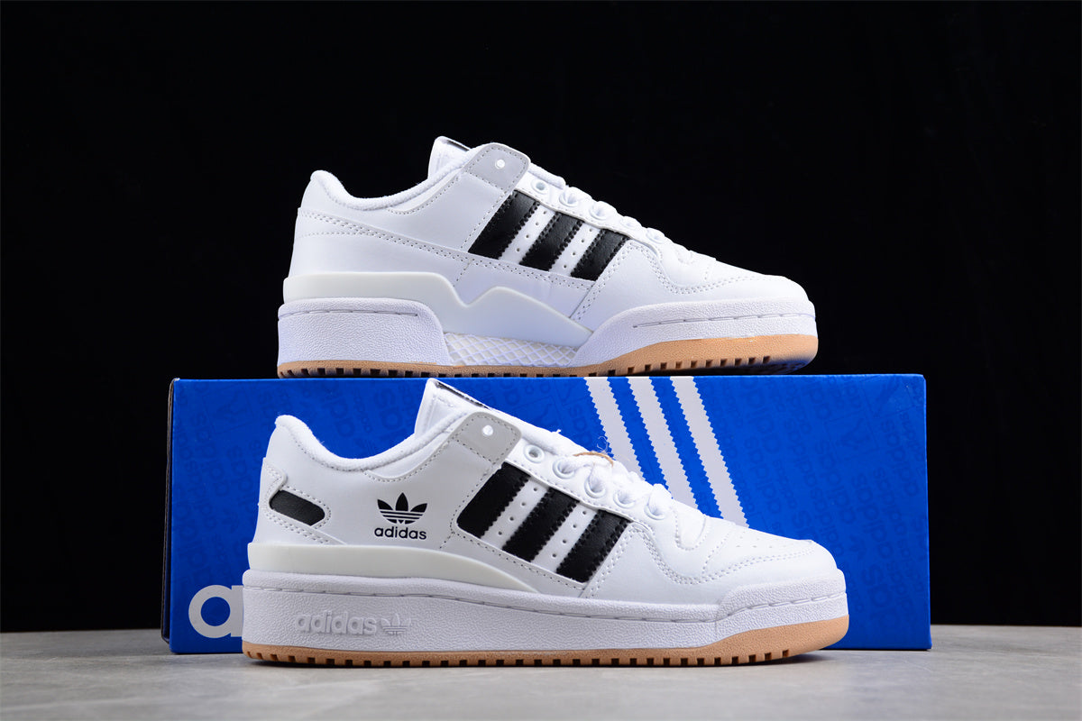 adidas Forum 84 Low ADV in Cloud White/Core Black