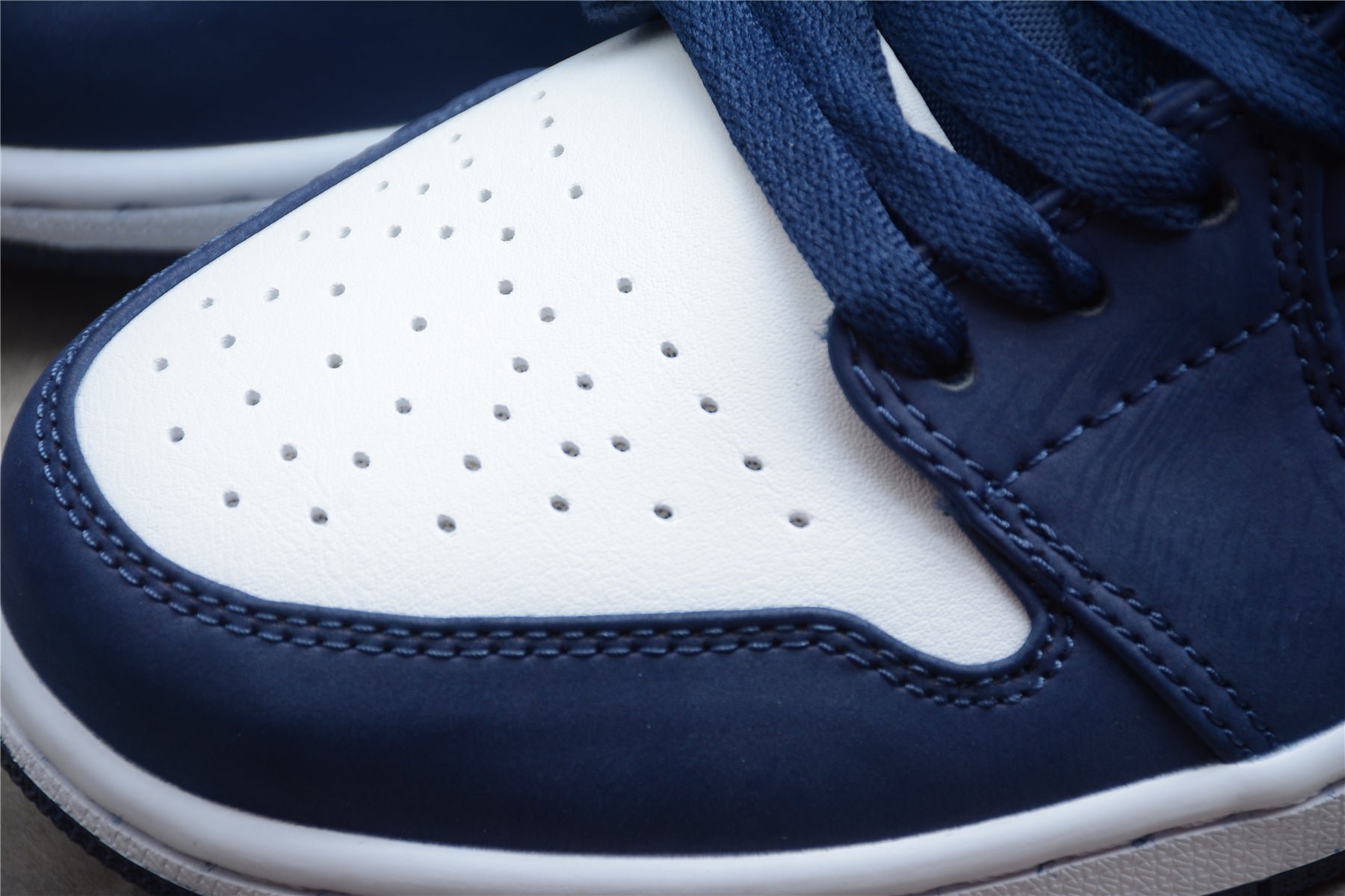 Air Jordan 1 Low “USA” (2020)