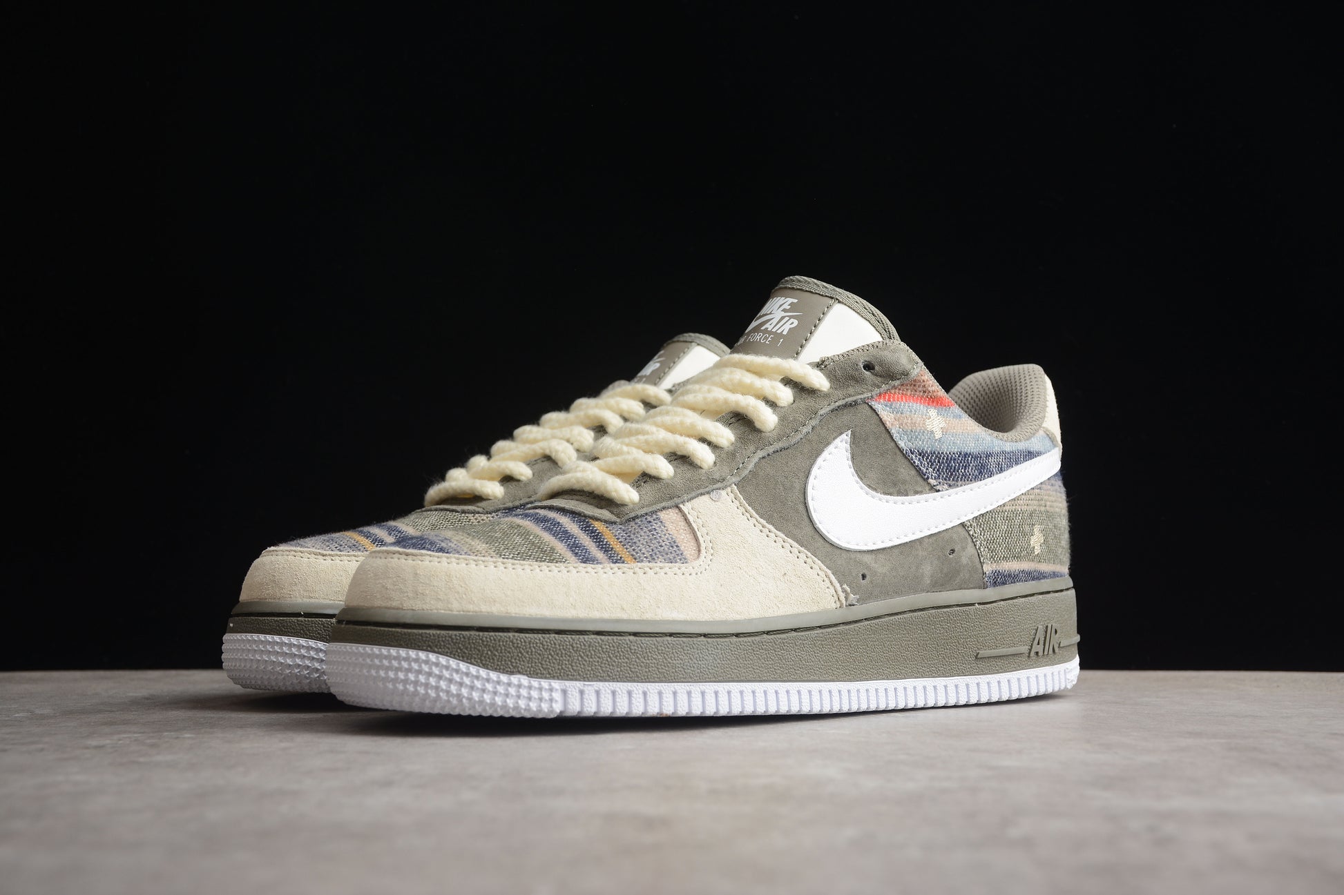 Air Force 1 '07 Low "Cargidan (Dot Perfect) DK Grey"