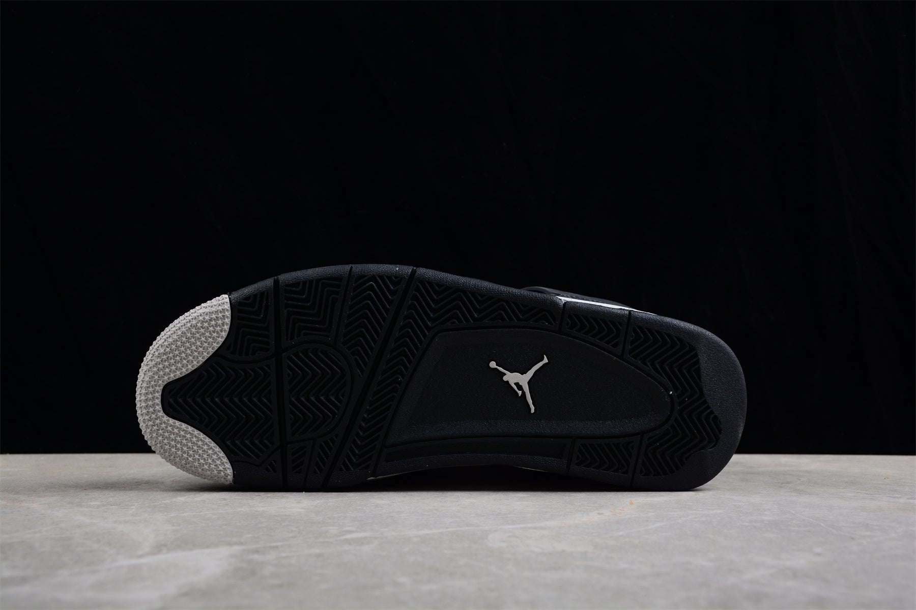 Air Jordan 4 Retro GS "Oreo" - Best Reps Website 2025
