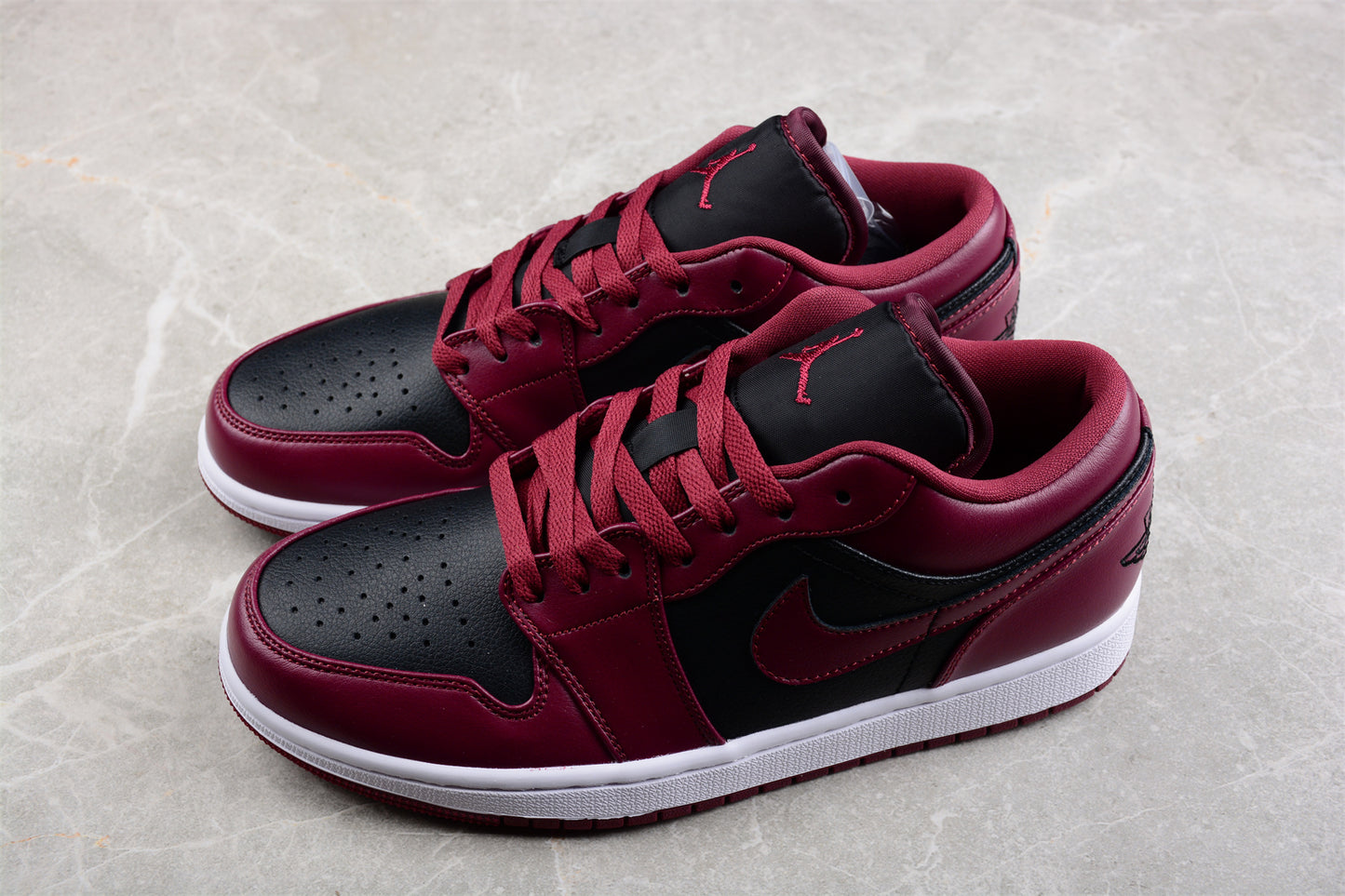 Nike Air Jordan 1 Low "Black & Cherrywood Red" (DC0774-006)