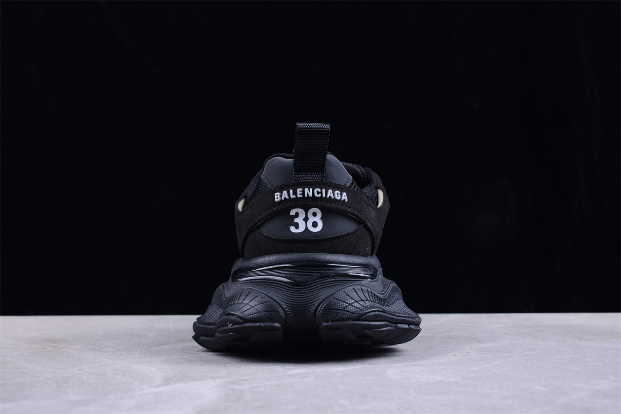 Balenciaga Cargo Sneaker in Black