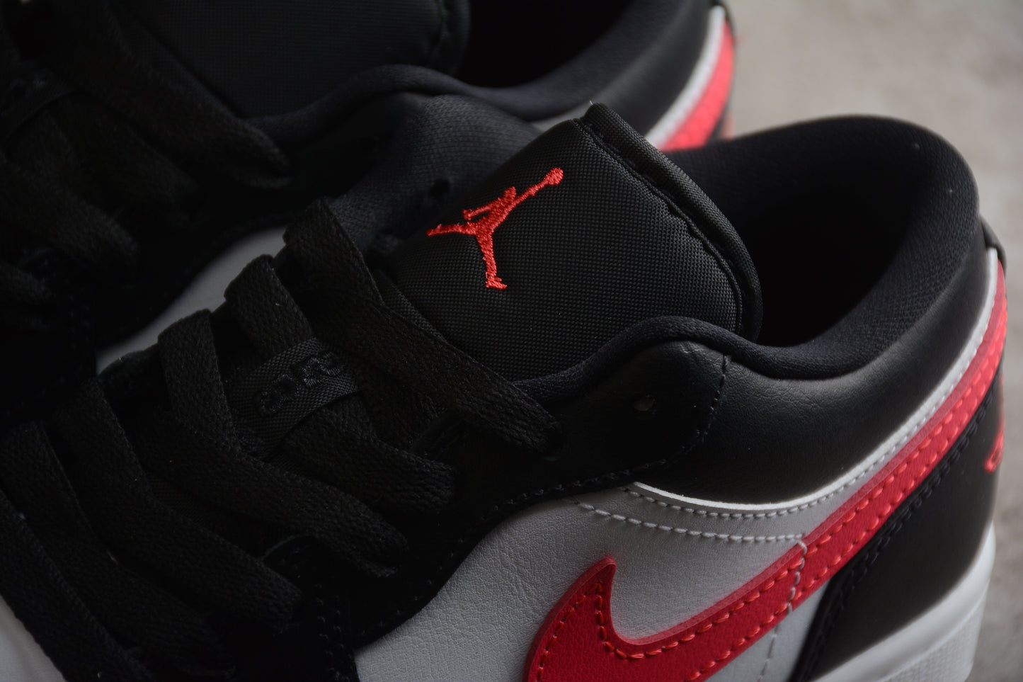 Air Jordan 1 Low "Siren Red"