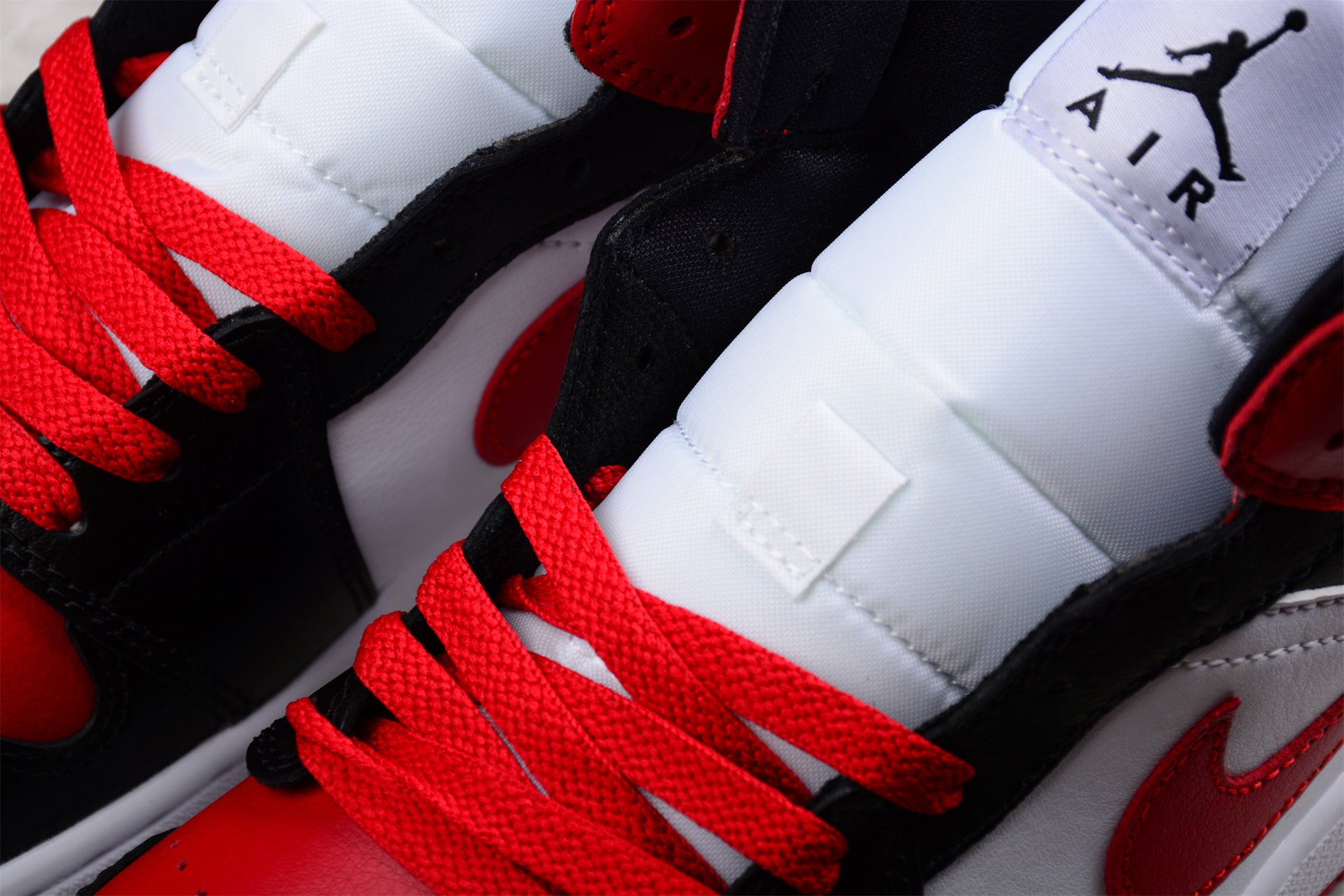 Air Jordan 1 Mid "Alternate Bred Toe" - Best Reps Website 2025