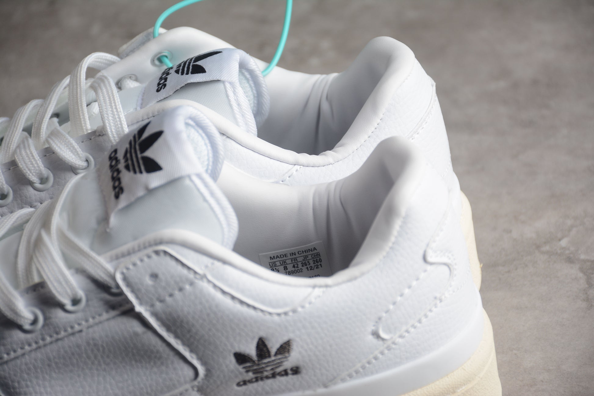 adidas Forum 84 Low ADV "No Stripes White"
