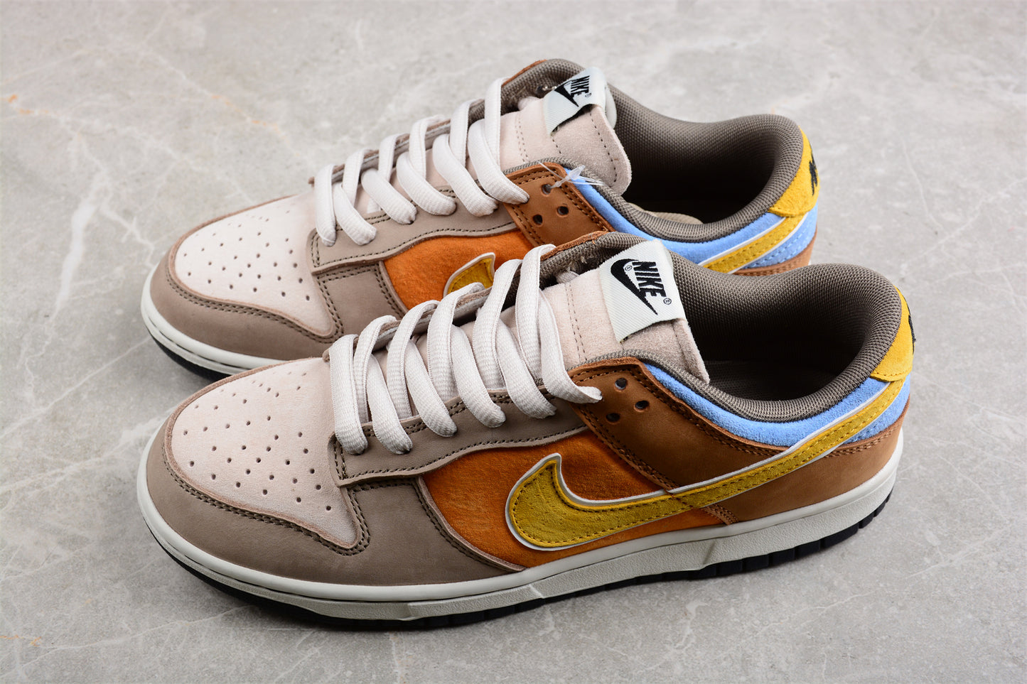 Otomo Katsuhiro x Nike SB Dunk Low "Coffee/Light Brown"