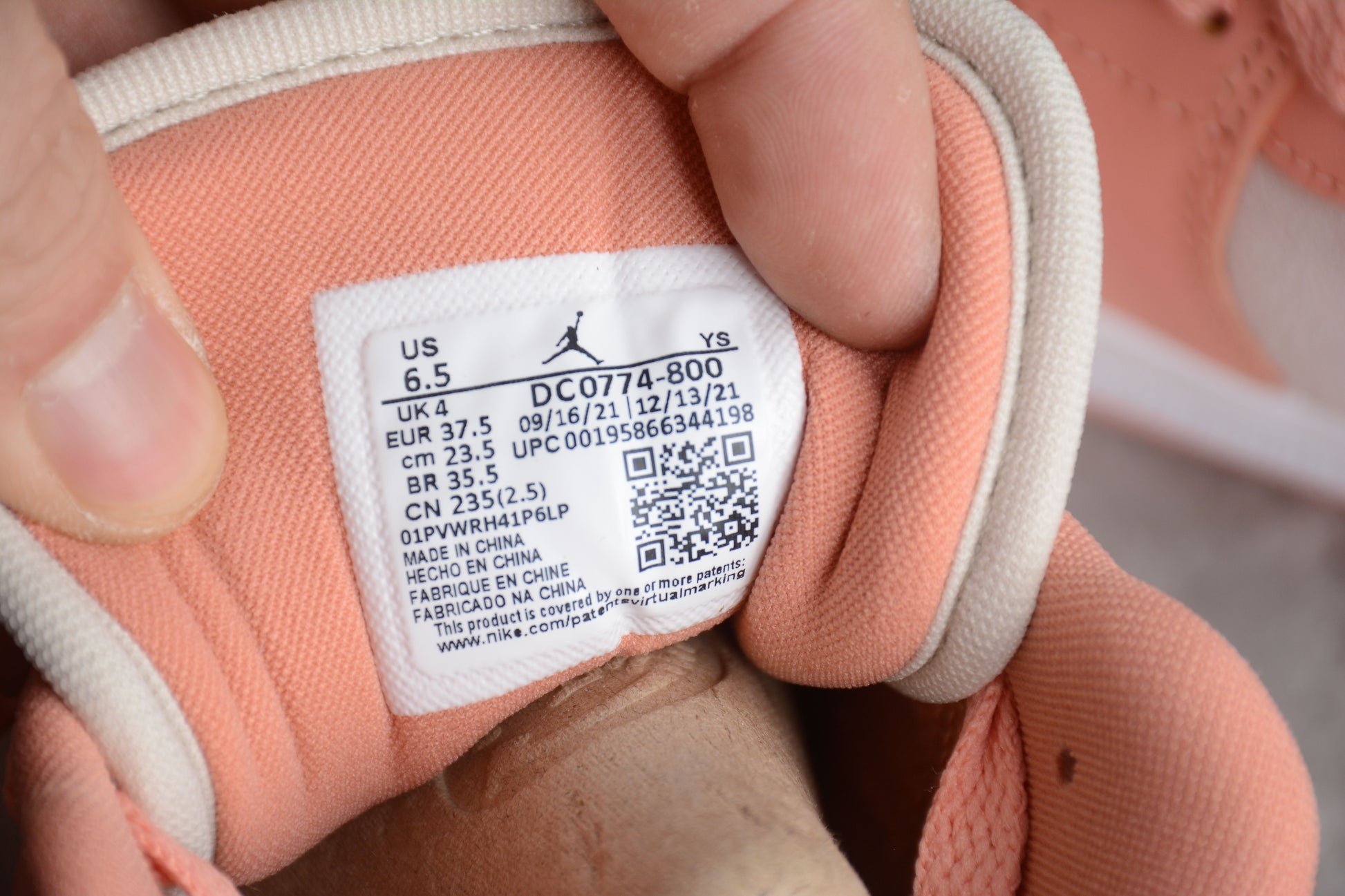 Air Jordan 1 Low "Light Madder Root"