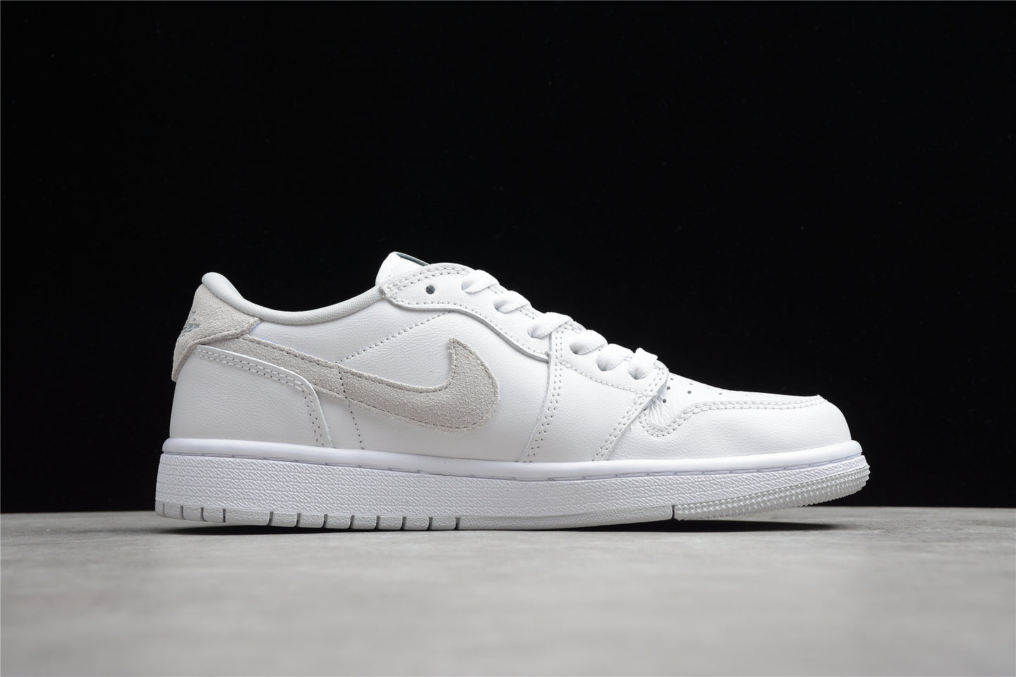 Air Jordan1 Low OG “Neutral Grey” CZ0558-100