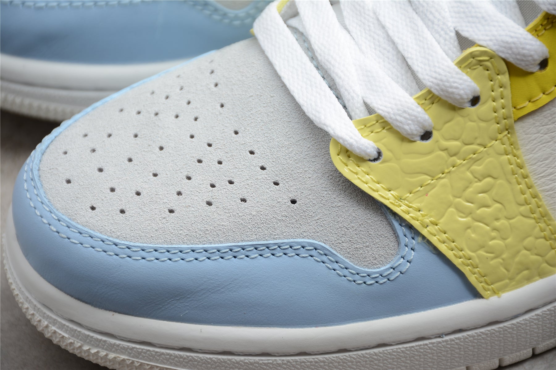 Air Jordan 1 Mid "To My First Coach" - Best Reps Website 2025