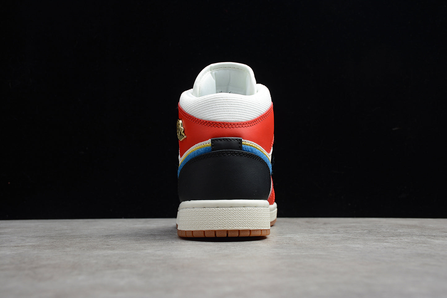 Air Jordan 1 Mid "Noir/Rouge Gym/Or Metallic" - Best Reps Website 2025