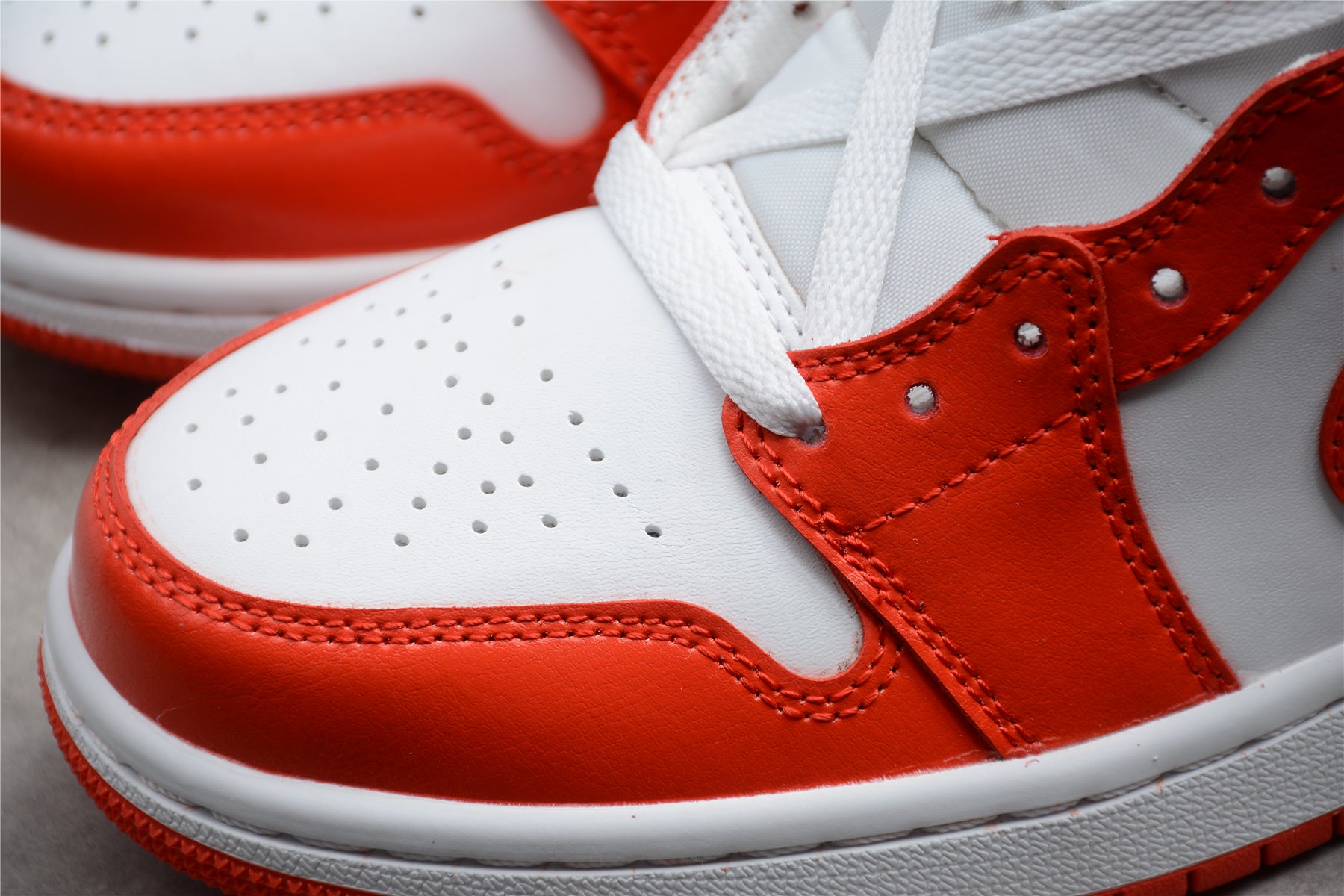 Air Jordan 1 Mid "Syracuse" - Best Reps Website 2025