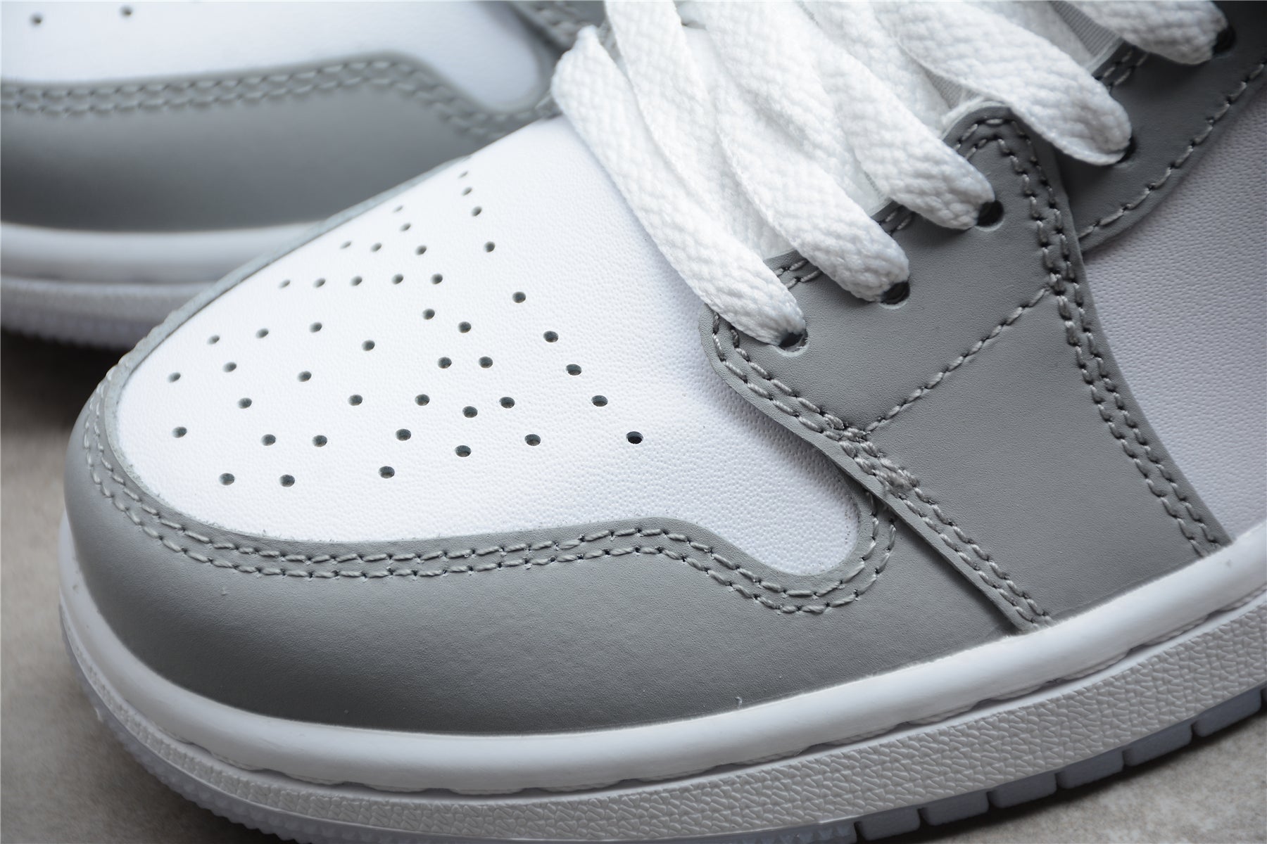 Air Jordan 1 Mid "Wolf Grey Aluminum" - Best Reps Website 2025