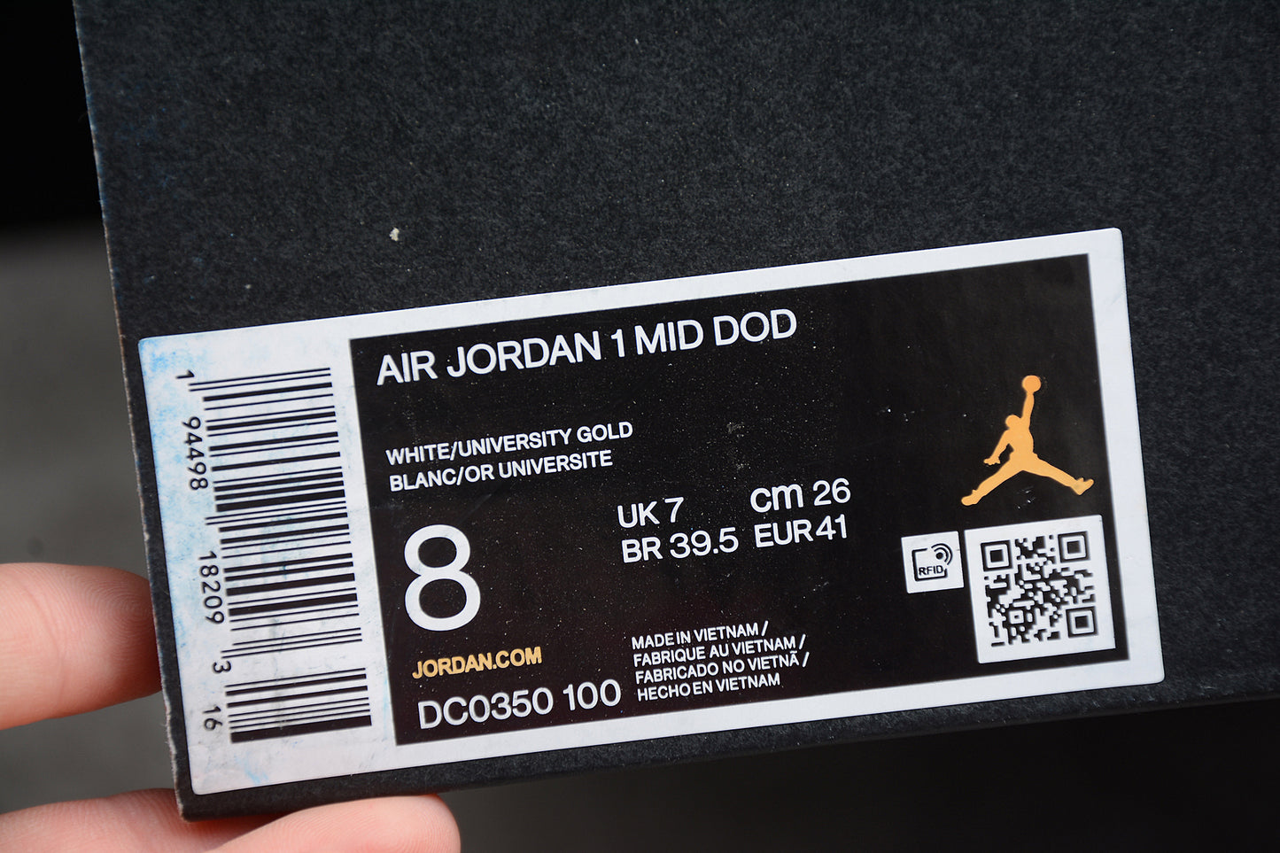 Air Jordan 1 Mid "Familia"