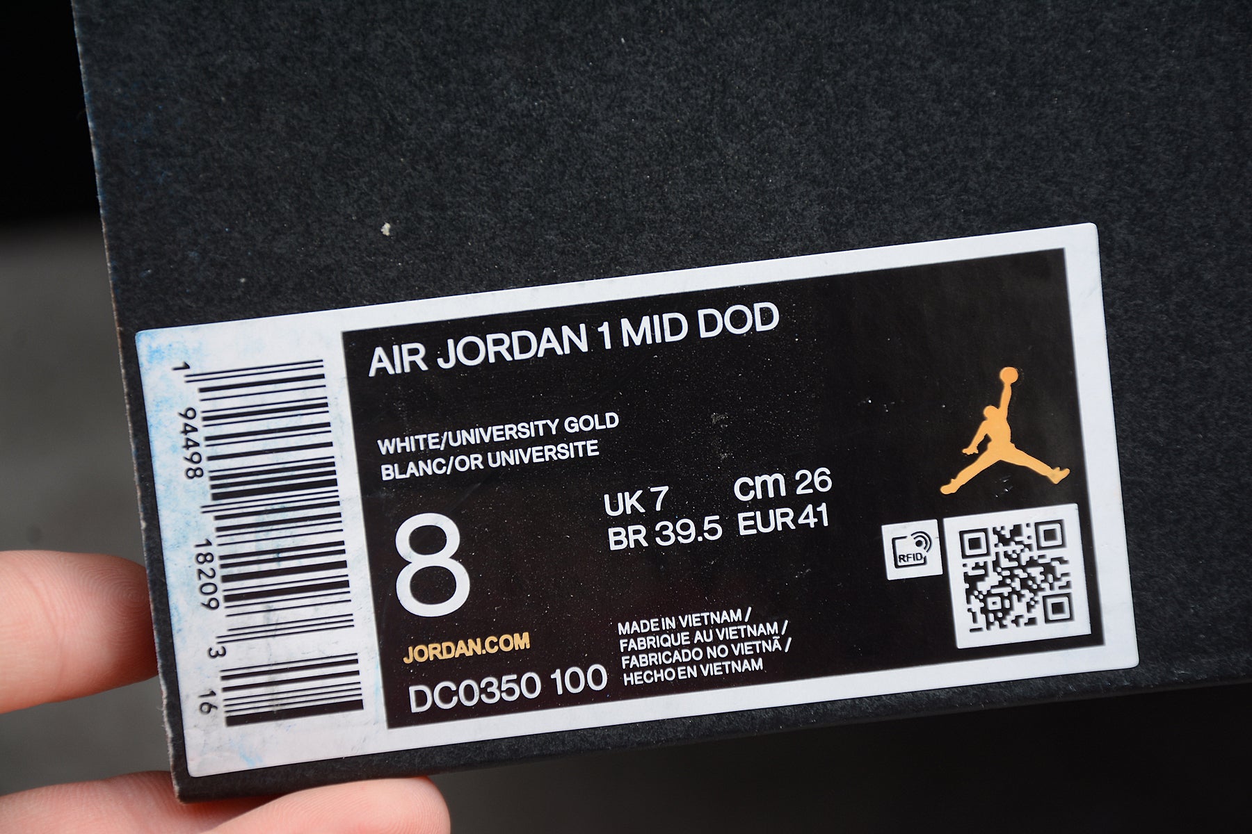 Air Jordan 1 Mid "Familia"