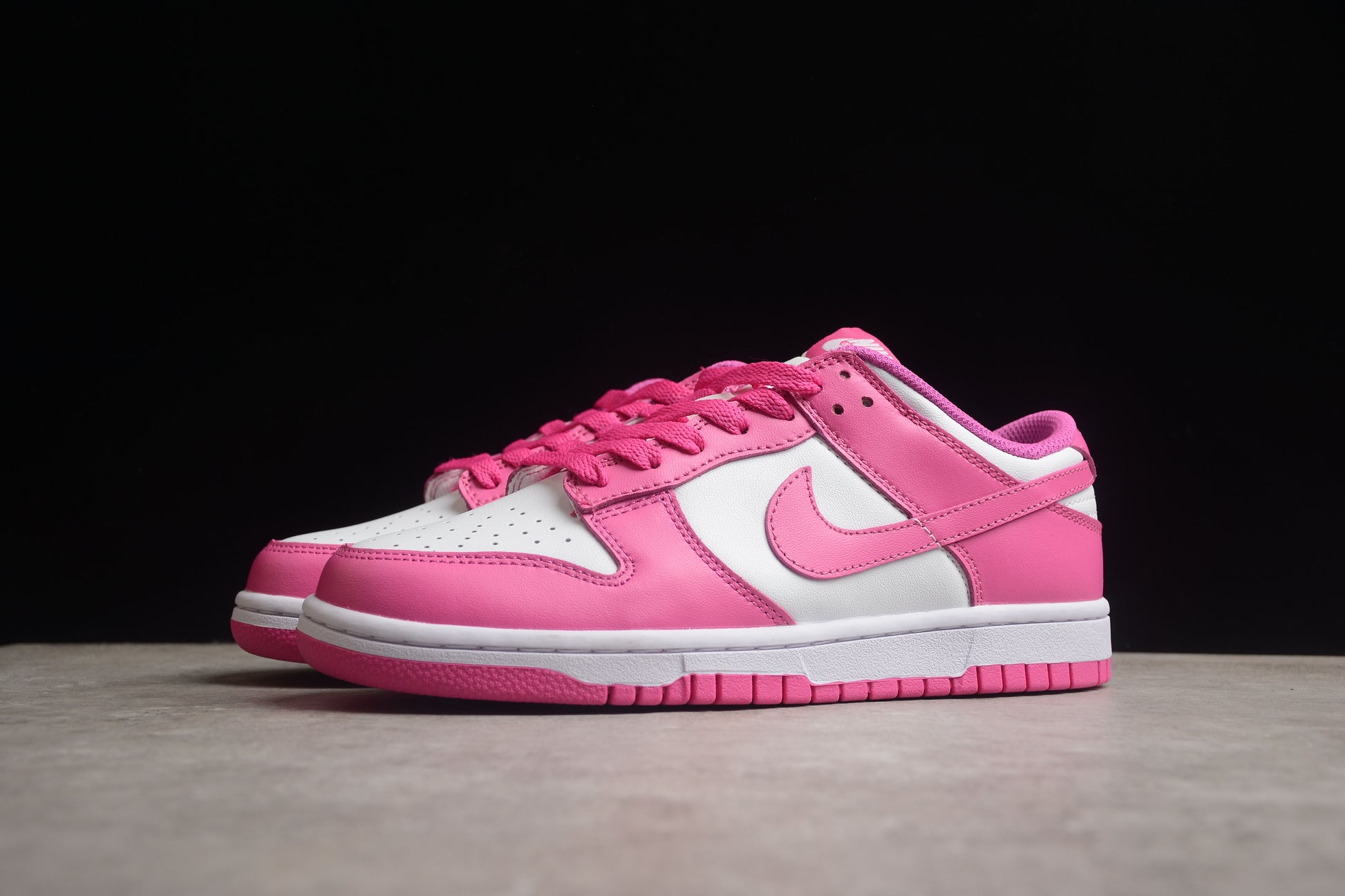 Nike Dunk Low "Laser Fuchsia Pink"