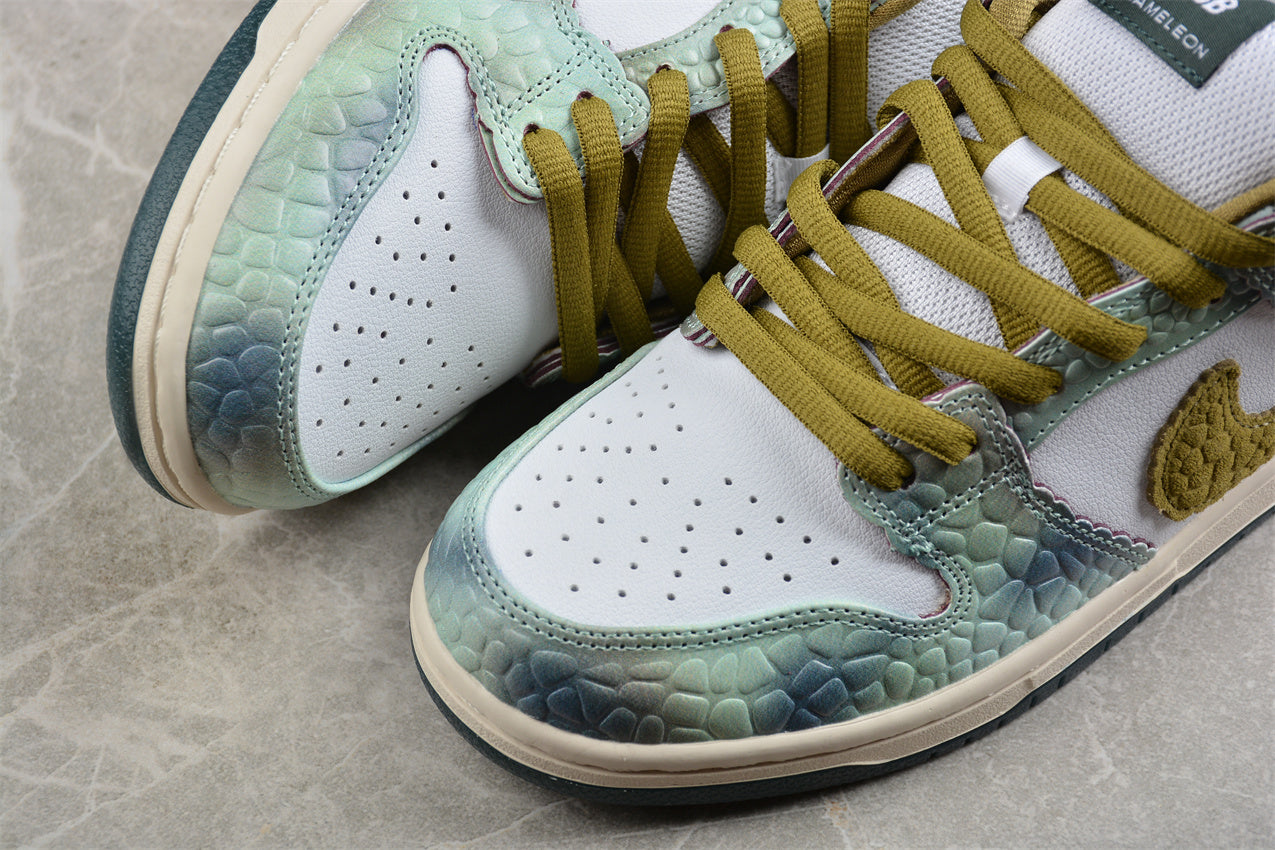 Alexis Sablone x Nike SB Dunk Low