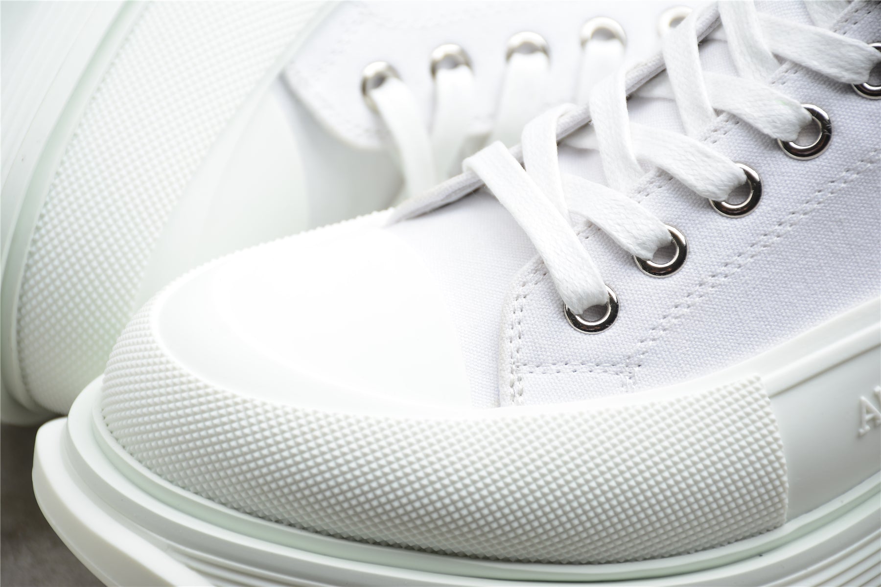 Alexander McQueen Tread Slick Boot Leather White White - Best Reps Website 2025