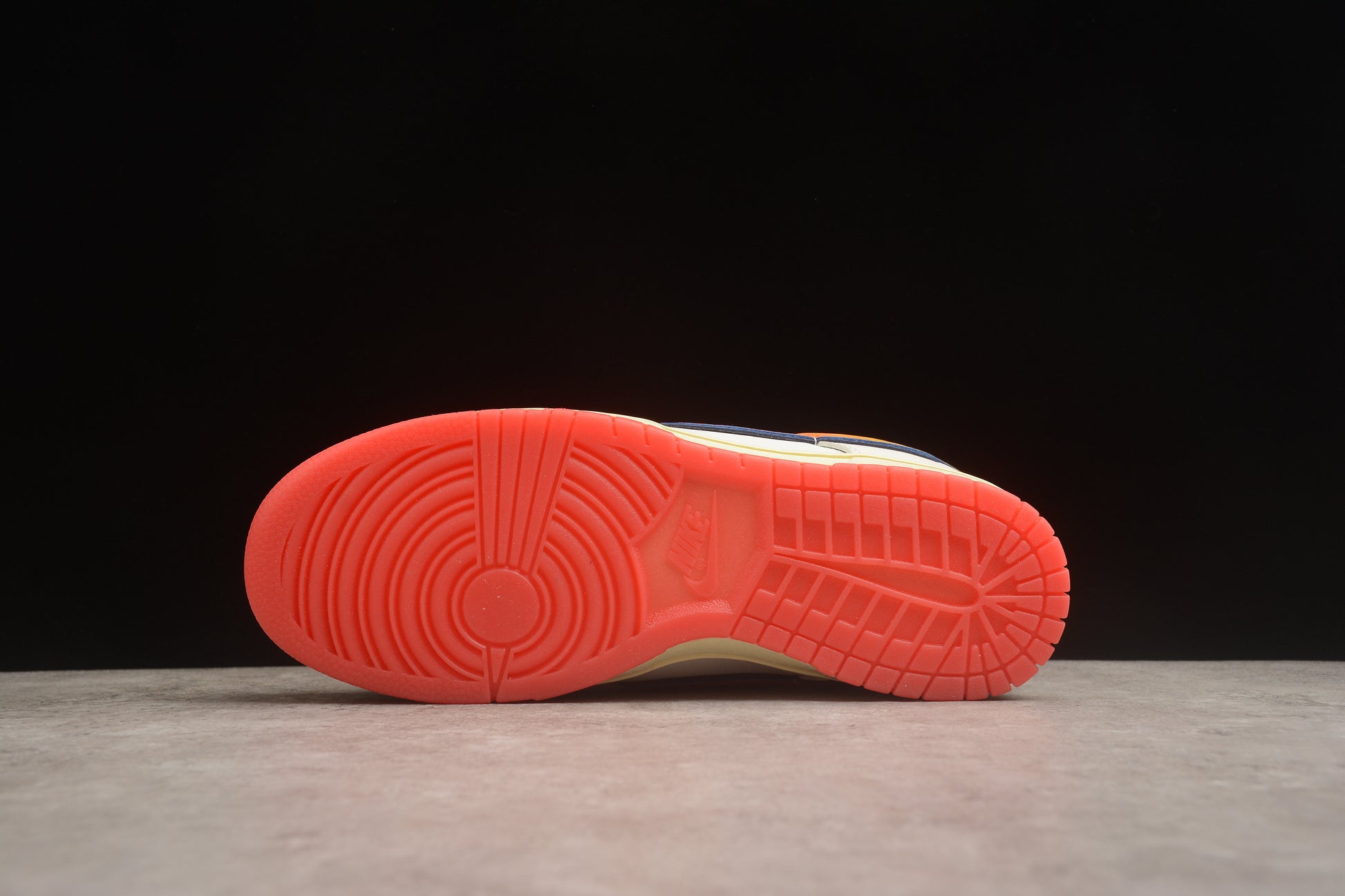 Nike Dunk Low Retro "Lettering"