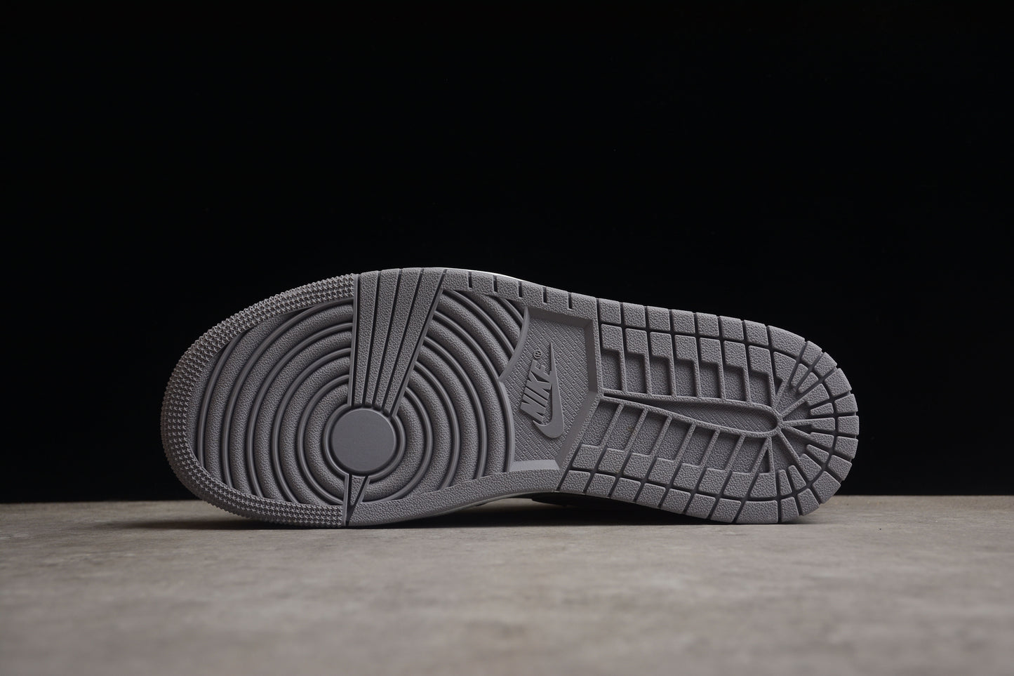 Nike Air Jordan 1 Low "True Blue/Cement Grey"