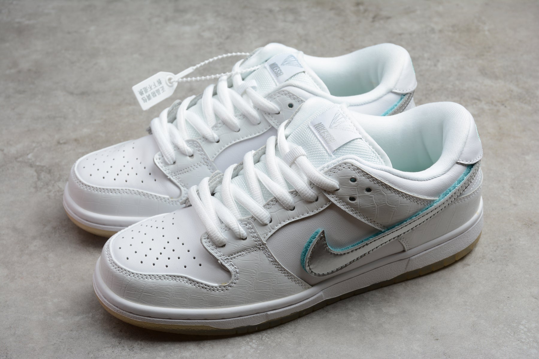 Diamond Supply Co. x Nike SB Dunk Low Pro "White Diamond" - Best Reps Website 2025